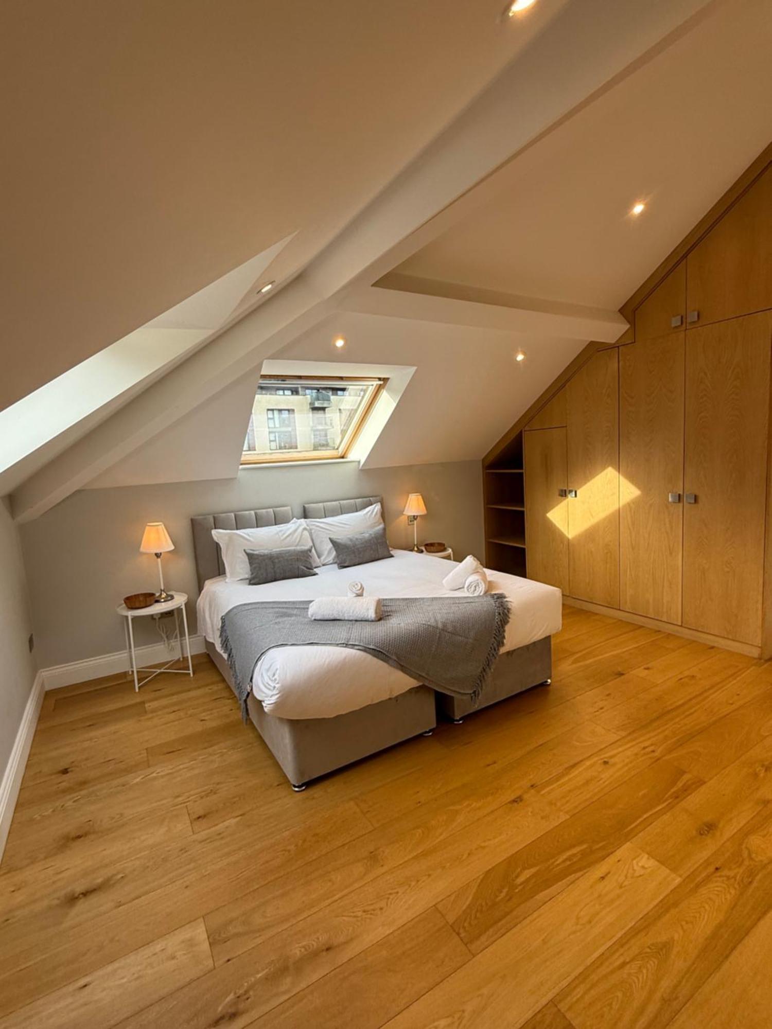 Penthouse River View With Secure Parking Apartment *