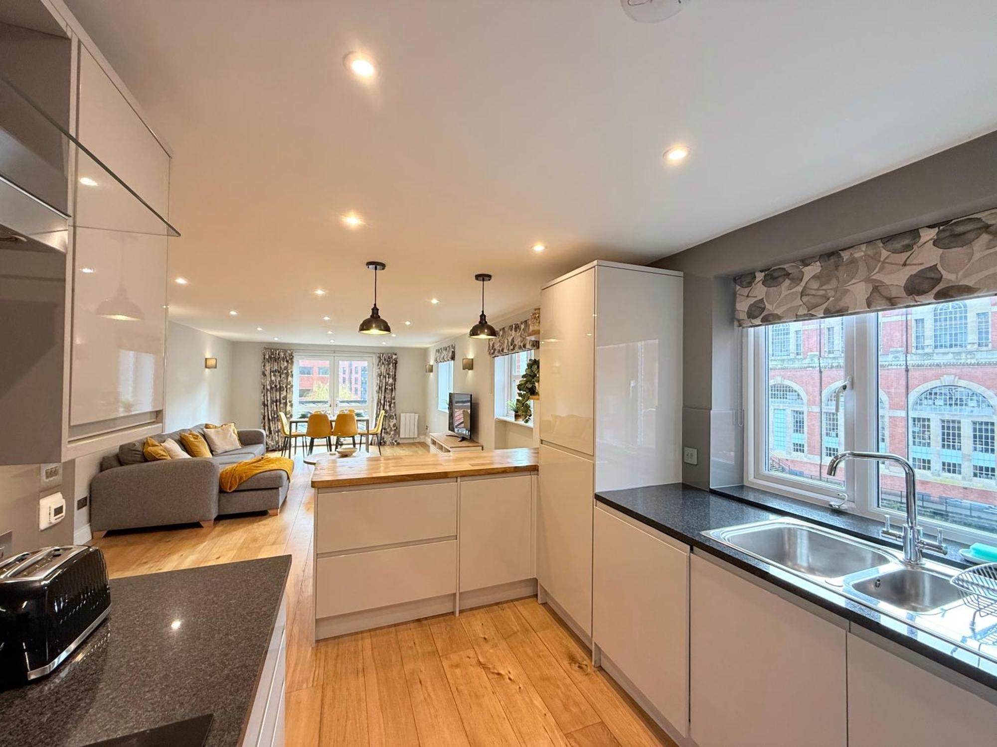 Apartment Penthouse River View With Secure Parking Bristol