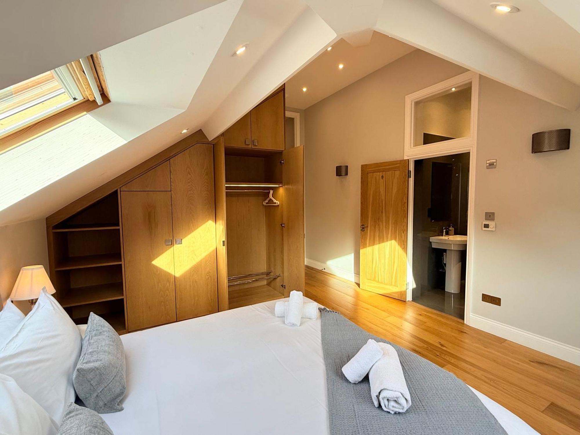 Penthouse River View With Secure Parking