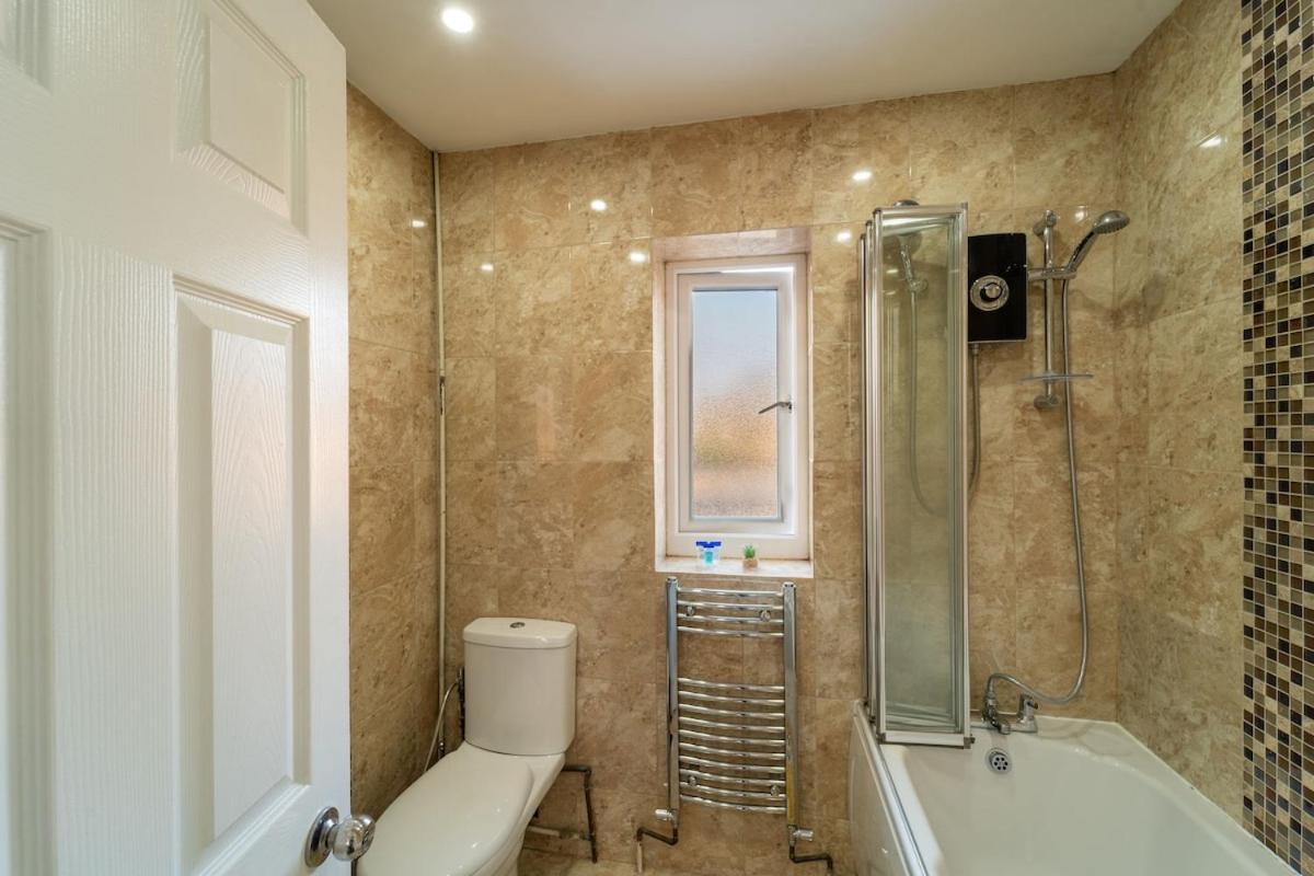 Holiday home Stylish 4 Bed Henbury With Free Parking Bristol