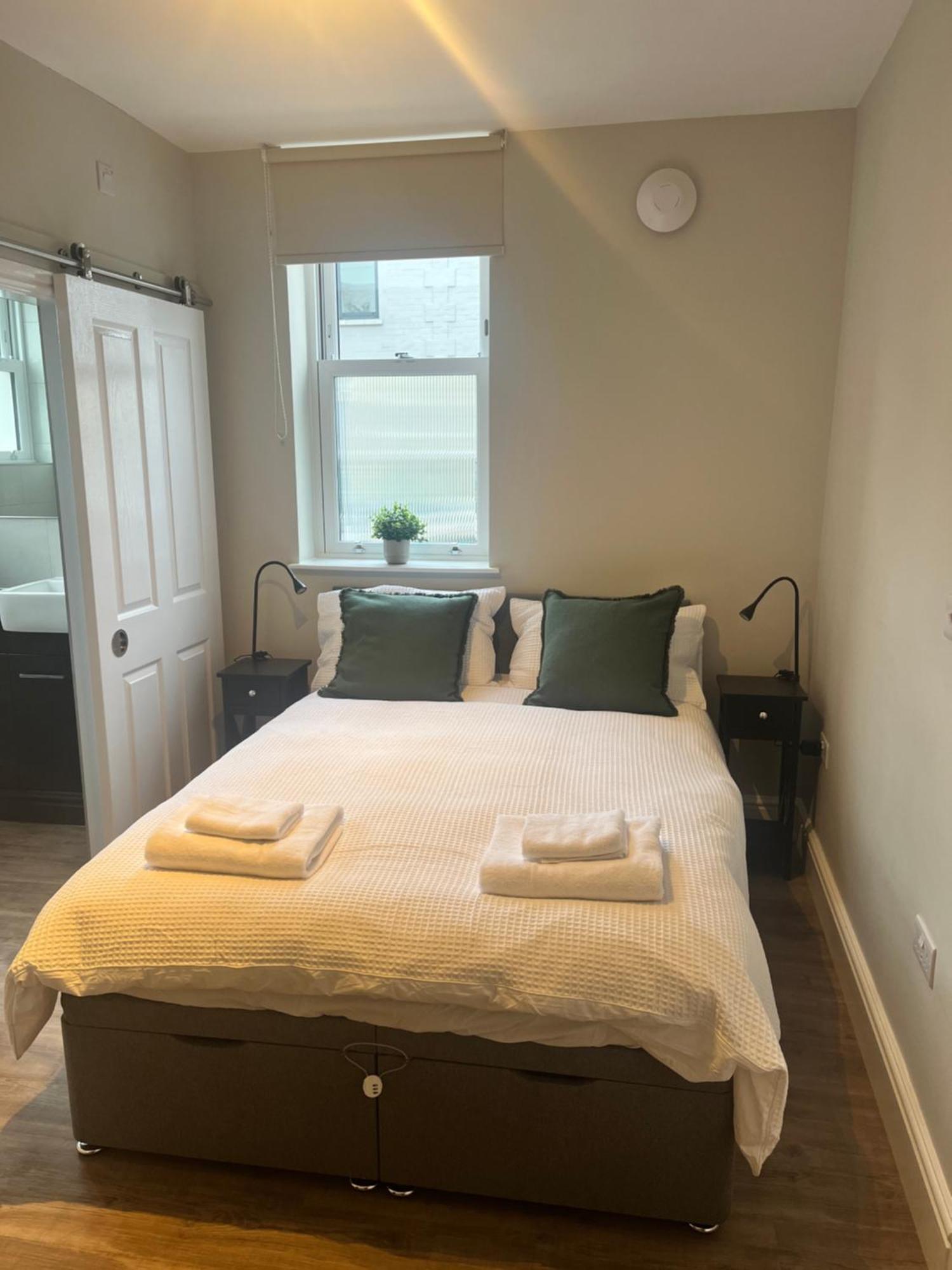 Apartment Luxury One Bedroom Bristol