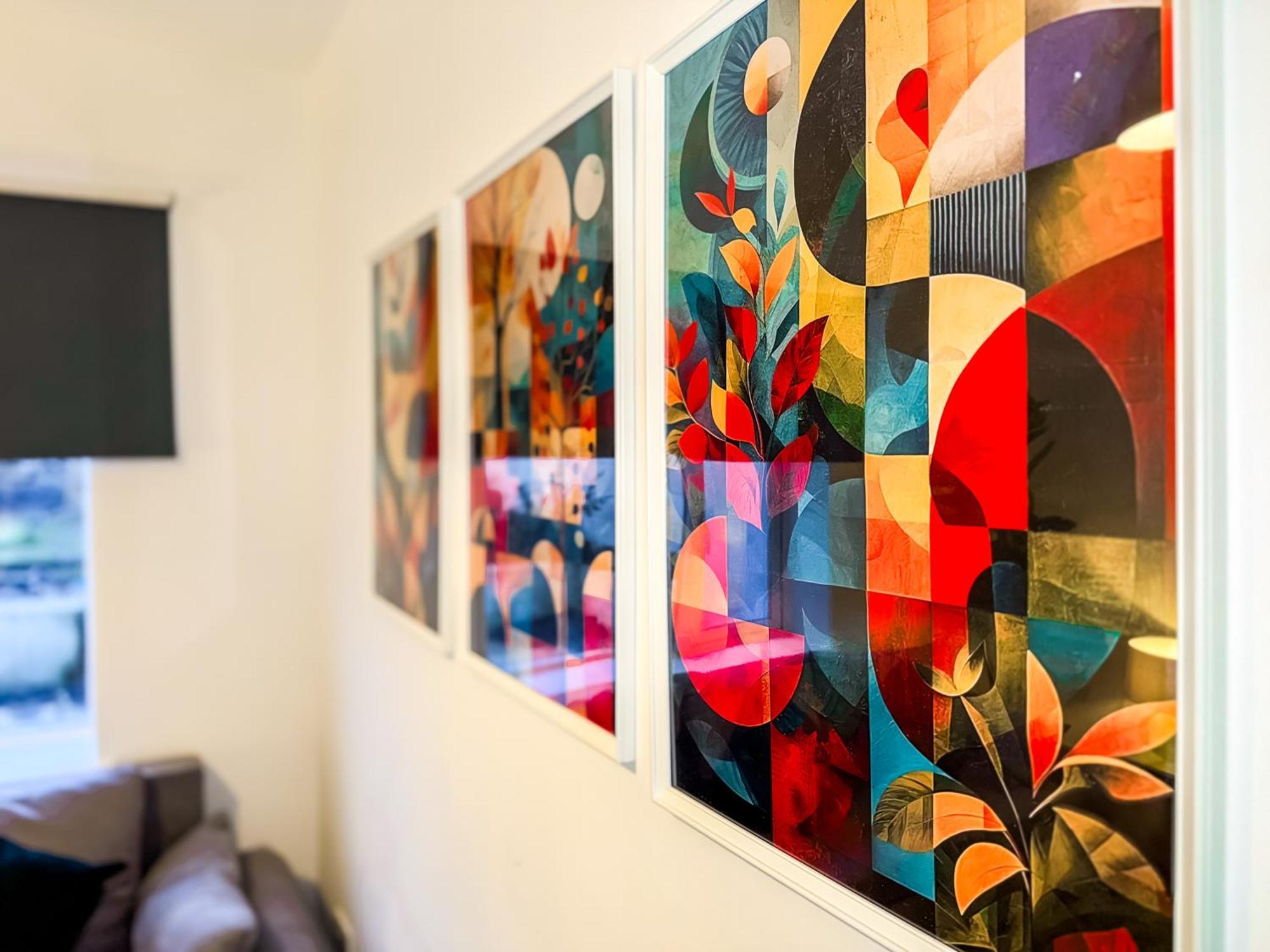 Bauhaus 4 Bedroom House By Altoluxoexperience Short Lets & Serviced With Free Parking Holiday home Bristol