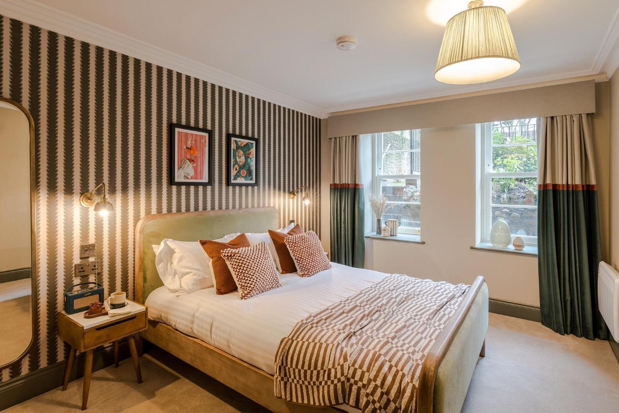 Apartment Pembroke House I Your