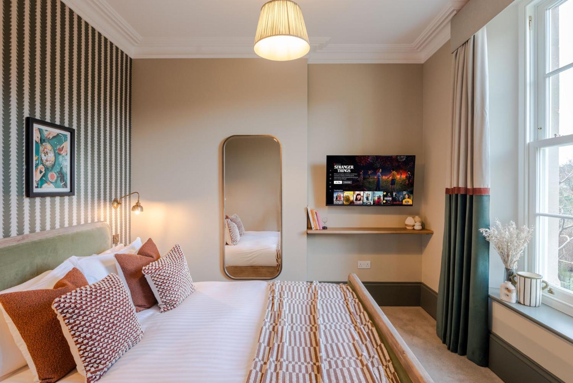 Pembroke House I Your Apartment Bristol