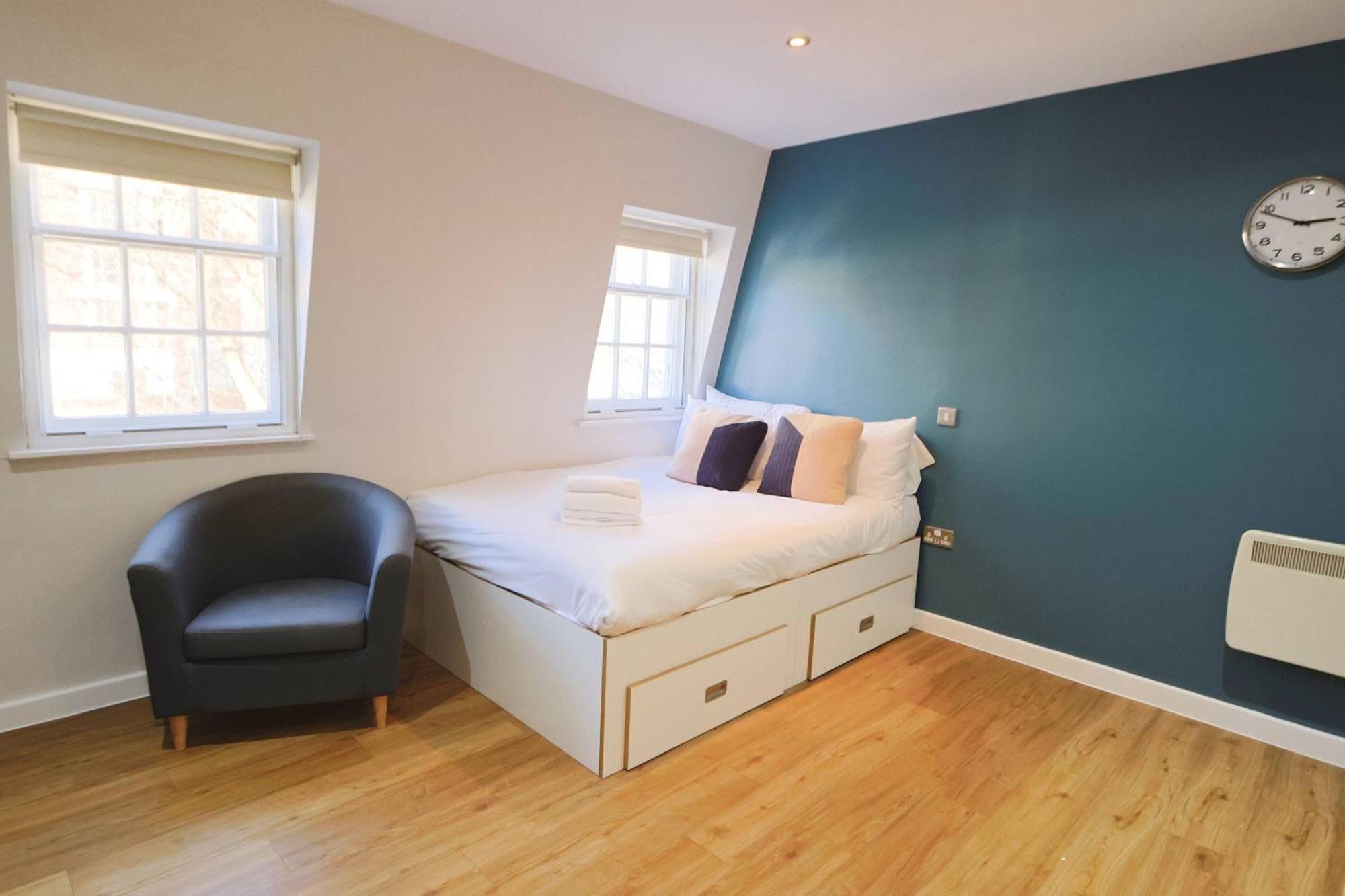 Harford House 17 - Hopewell Apartment Bristol