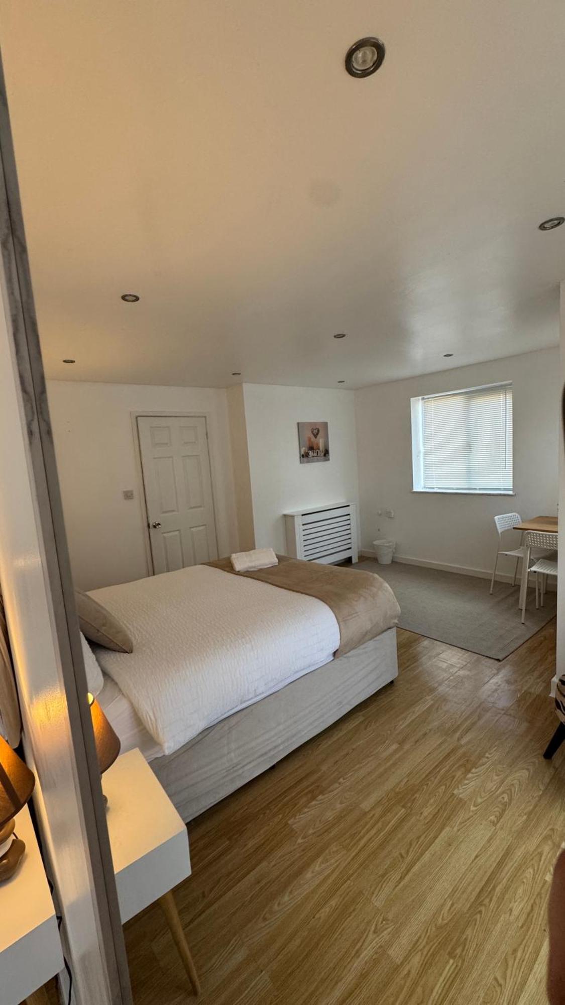 Little Luxe Shared House Guest house Bristol