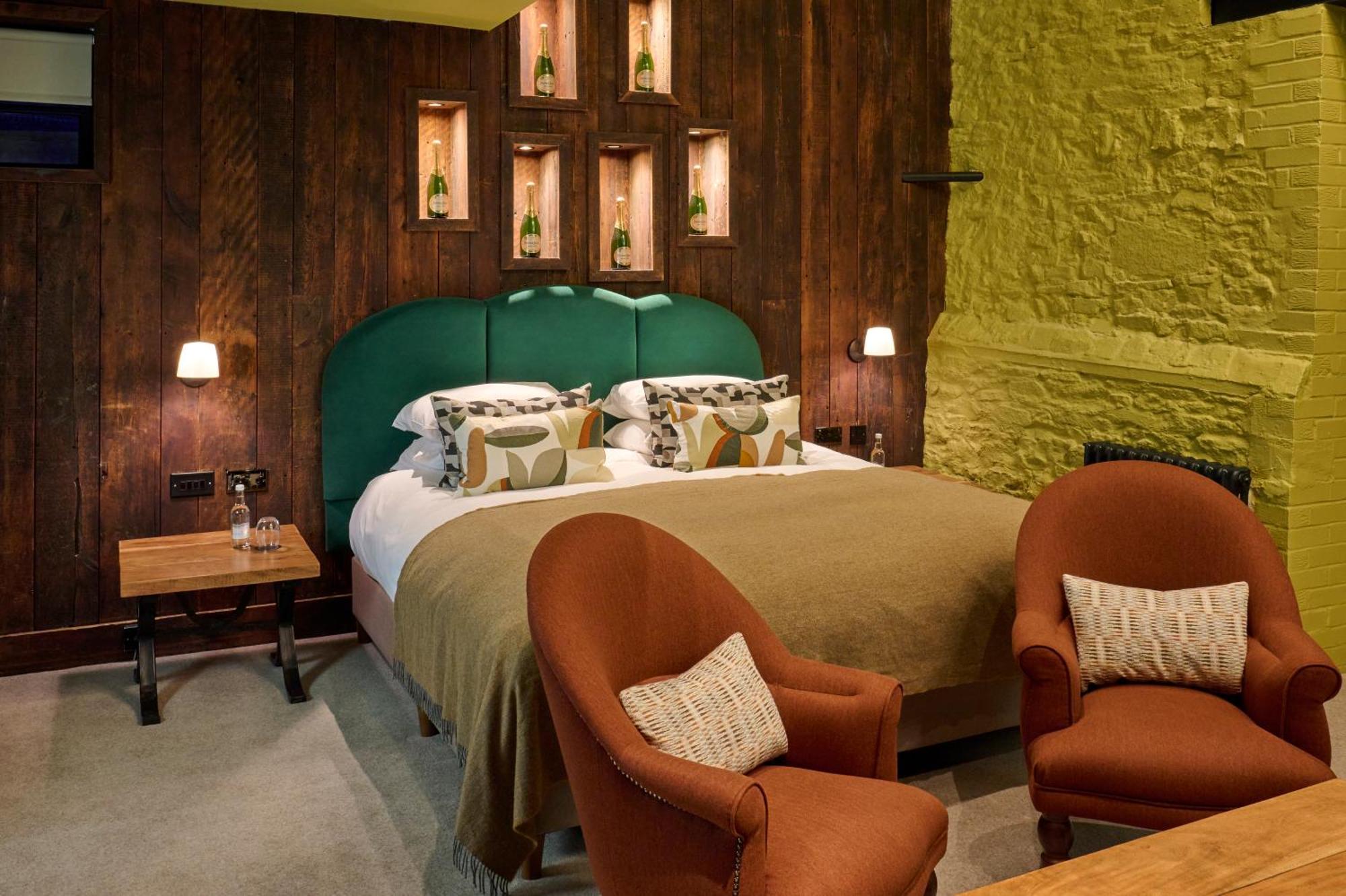 Du Vin Hotel 4*