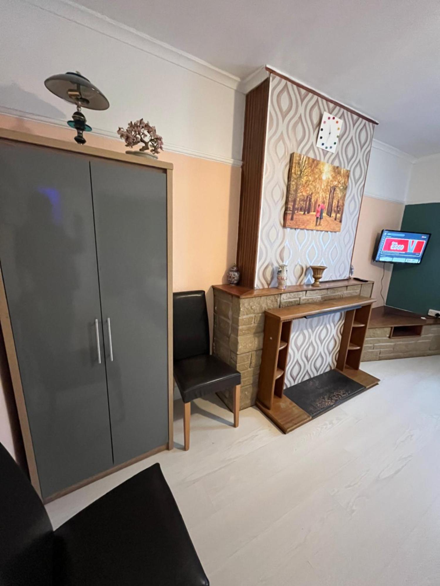 Guest house Private 2 Near Southmead Hospital