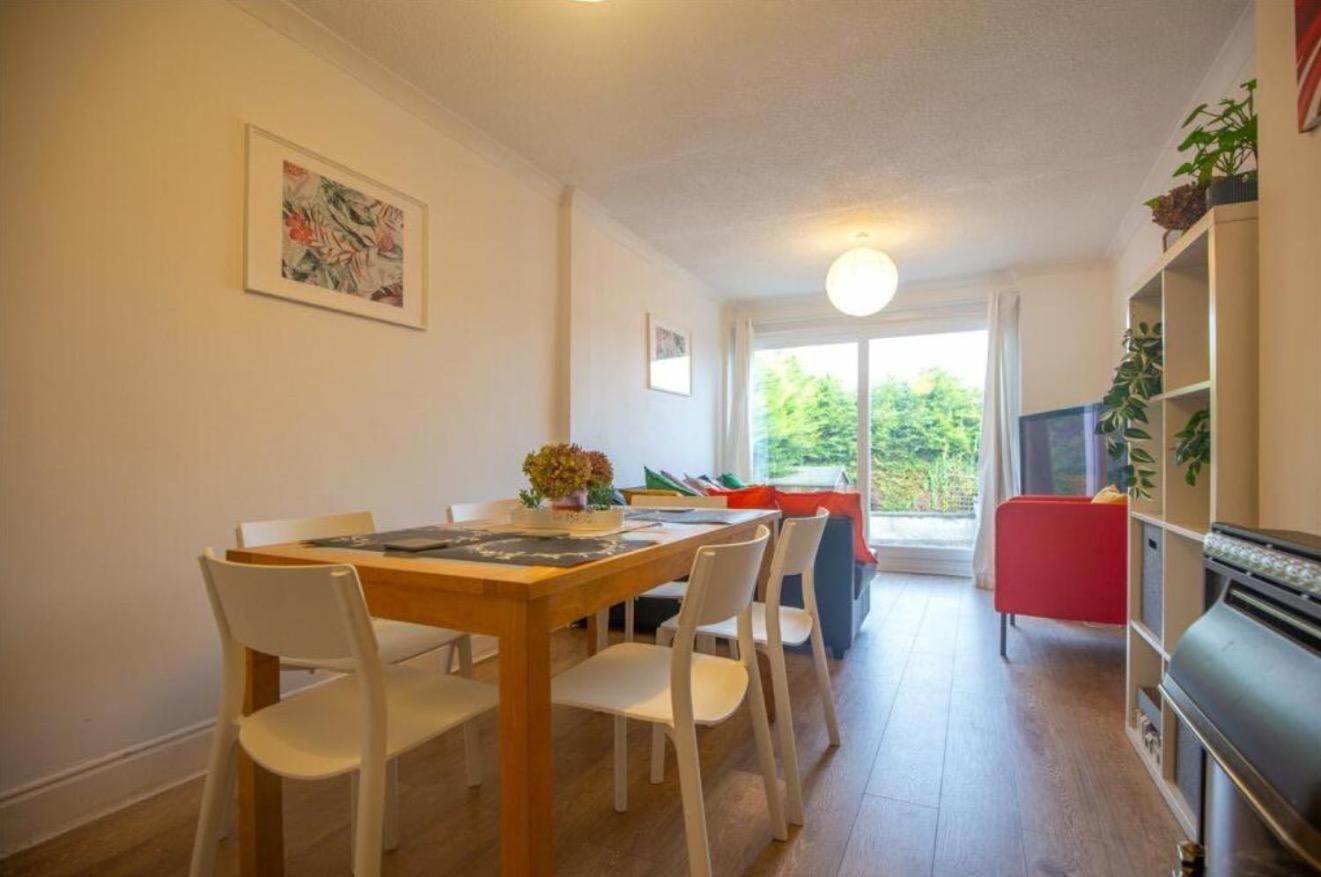 Holiday home Stylish 5-bed Retreat With Wifi - Near Uwe & Mod Bristol
