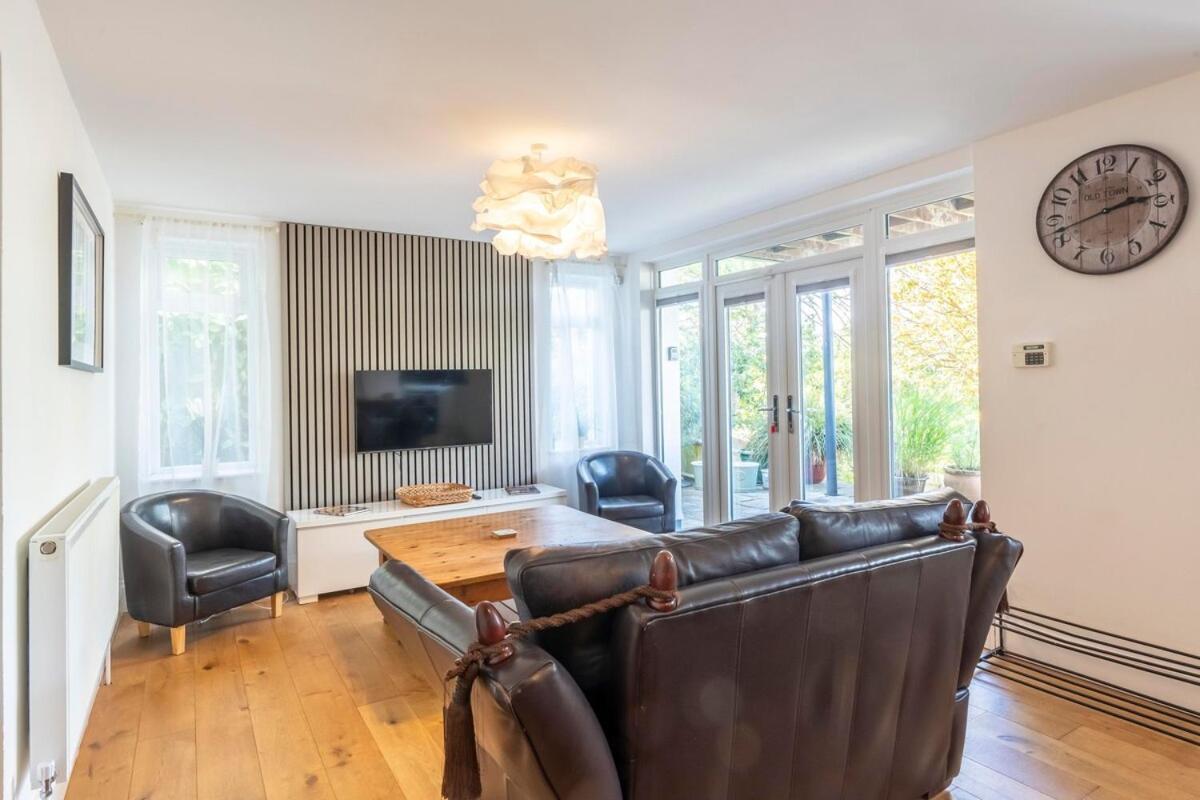 Beautiful Cotham Garden Flat 2 Bedroom * Bristol