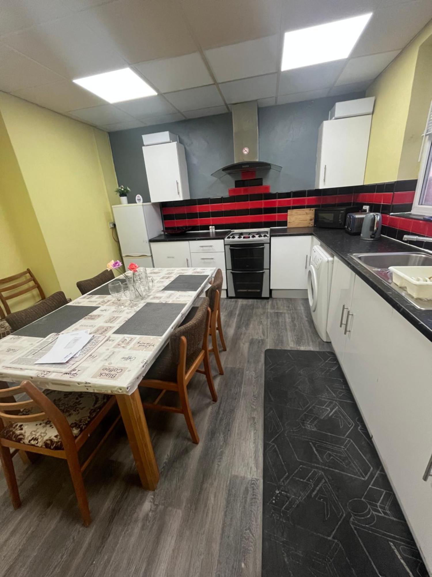 Apartment Executive 3 Near Southmead Hospital On Bathroom Bristol