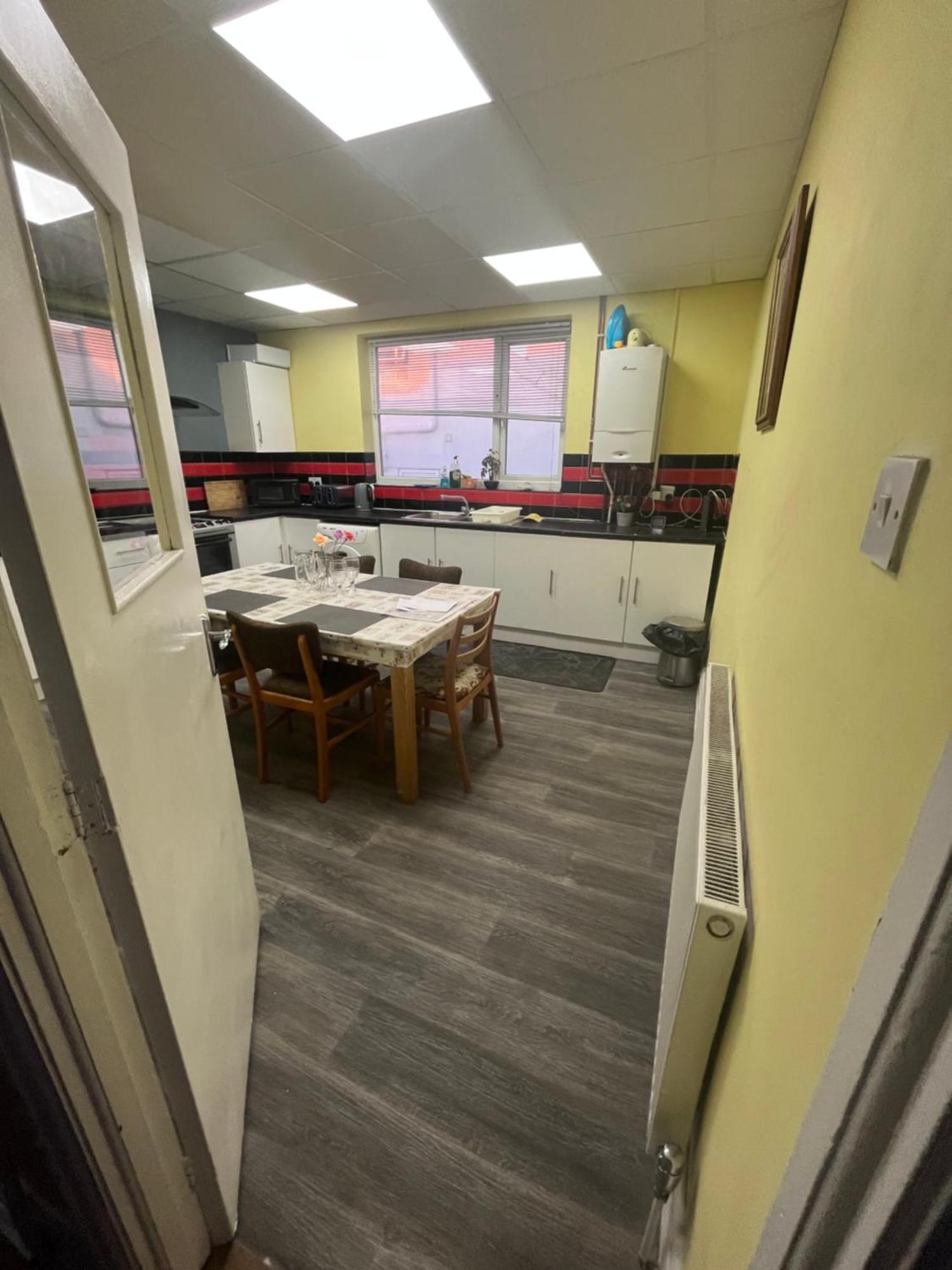 Apartment Executive 3 Near Southmead Hospital On Bathroom Bristol