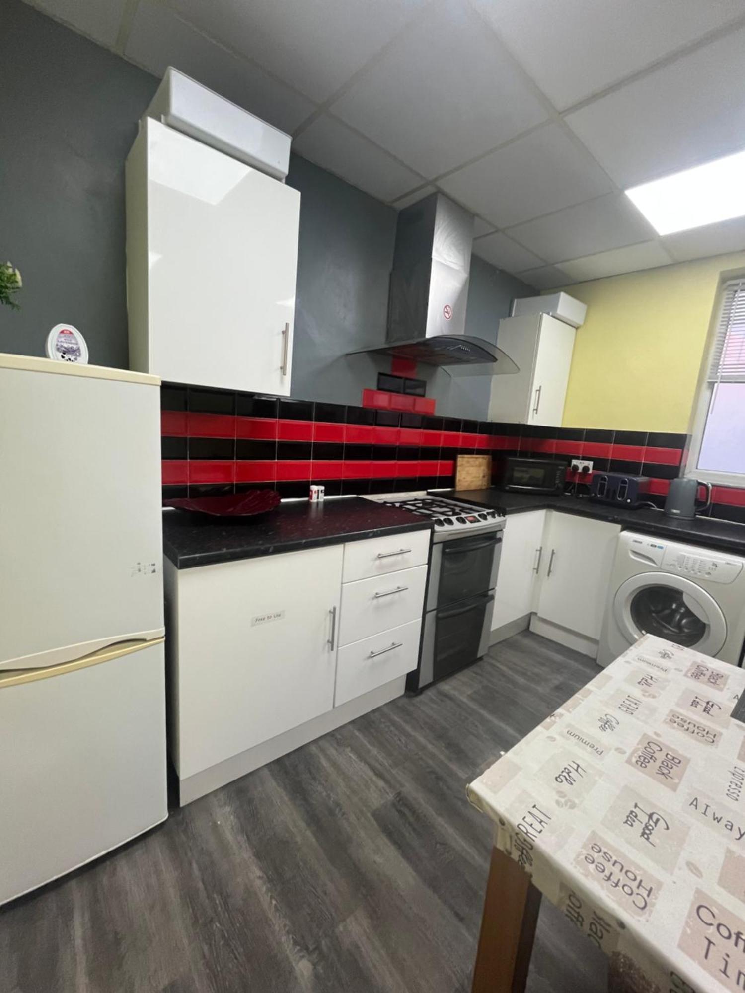 Executive 3 Near Southmead Hospital On Bathroom Apartment Bristol