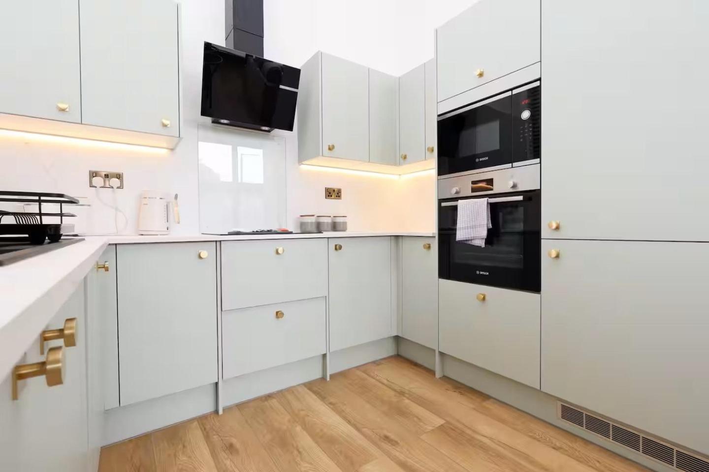 Bright And Modern 3br Flat For 8 Guests Apartment *