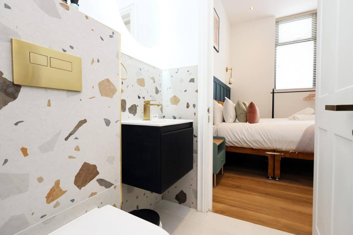 Apartment Bright And Modern 3br Flat For 8 Guests