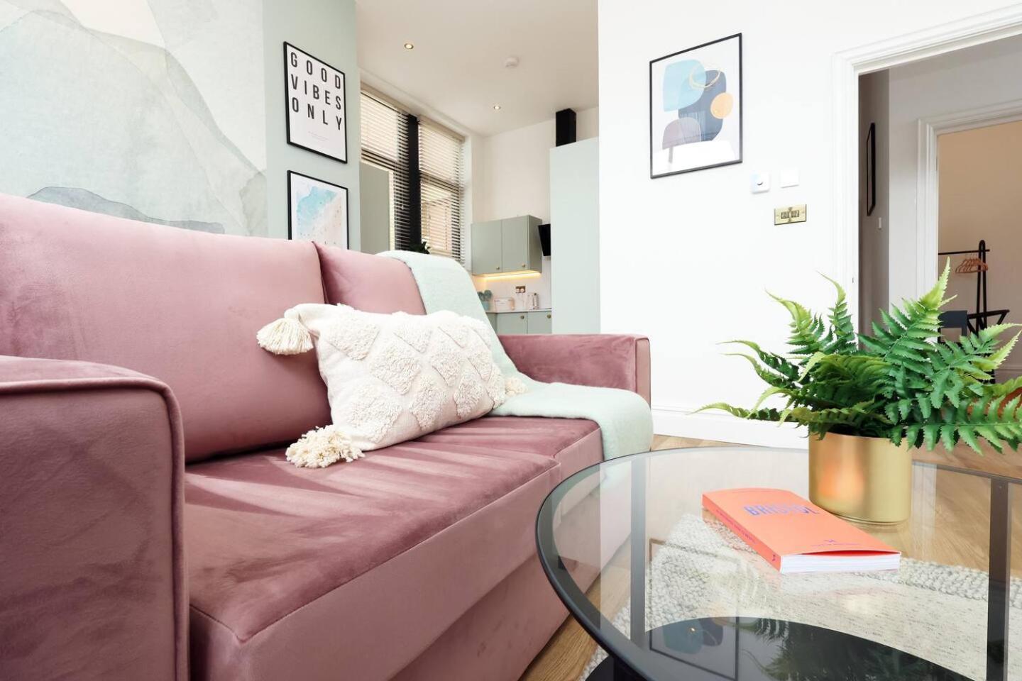Bright And Modern 3br Flat For 8 Guests
