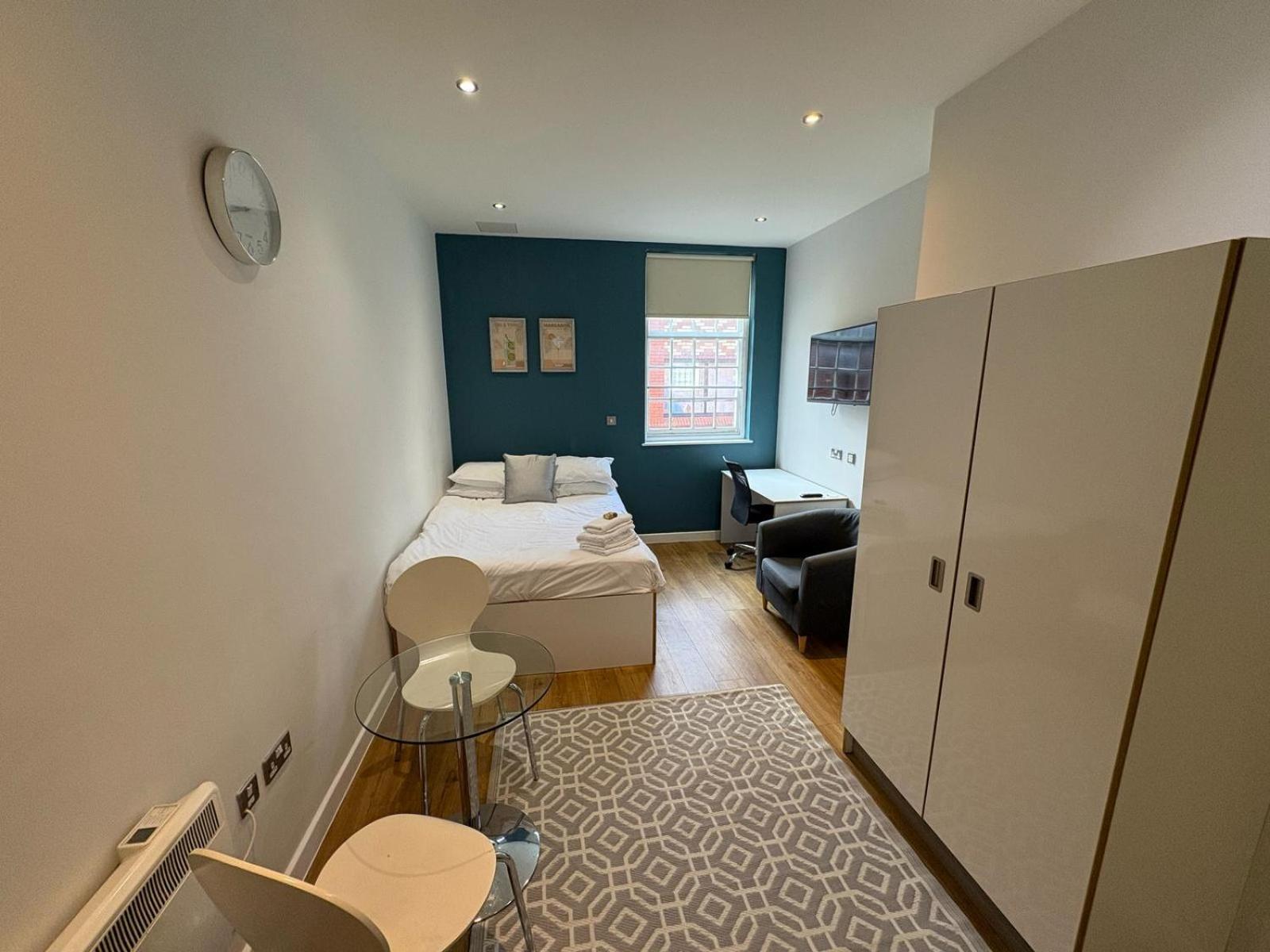 Harford House 16 - Hopewell Apartment Bristol