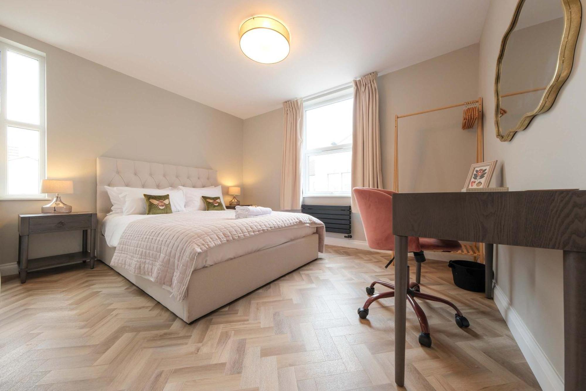 One Bedroom Flat In Southville Apartment *