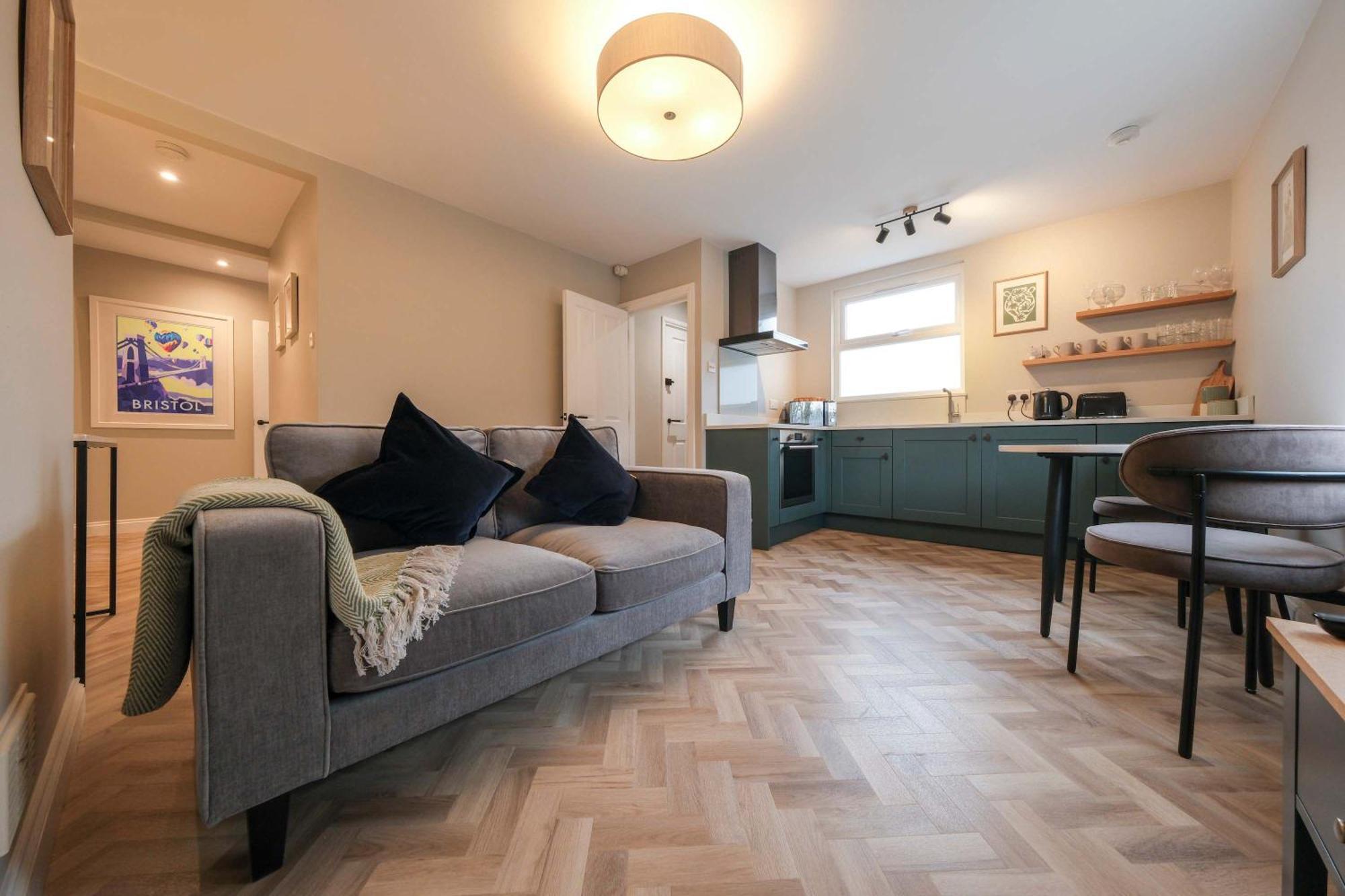 One Bedroom Flat In Southville Apartment Bristol
