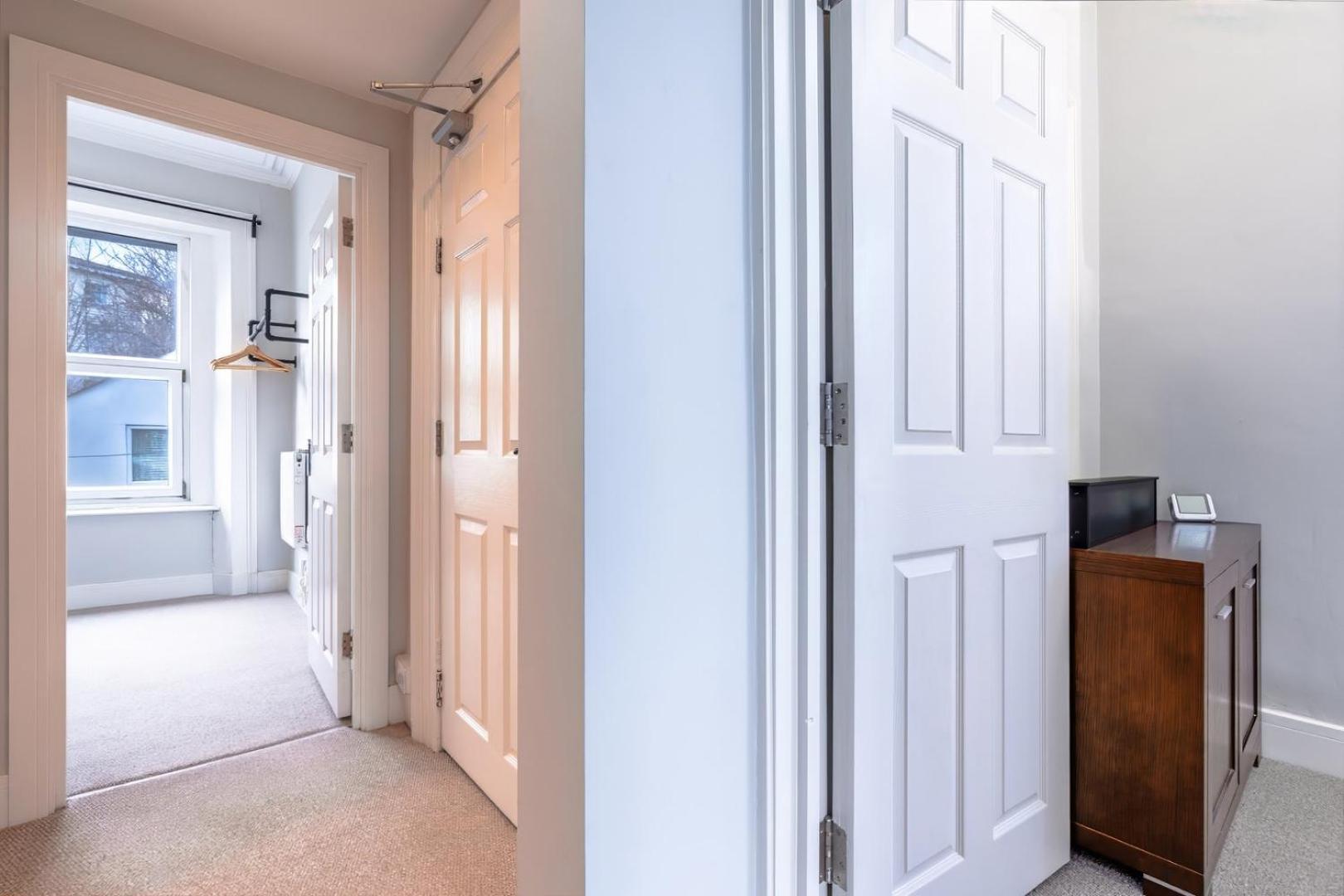 Apartment Apartment: Near Cafes, Bars & Bistros Bristol
