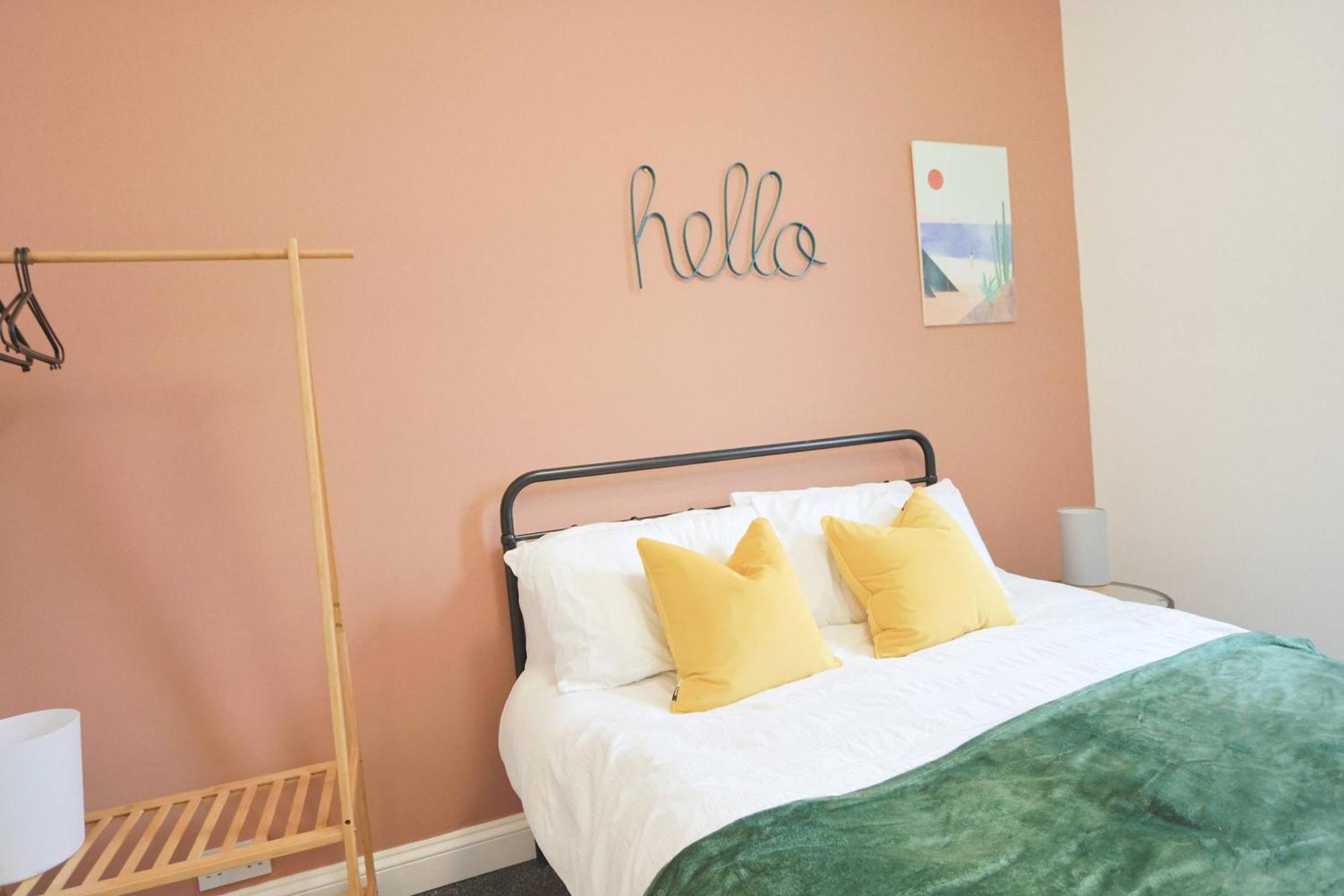 Apartment Two Bedroom Flat In Gloucester Road