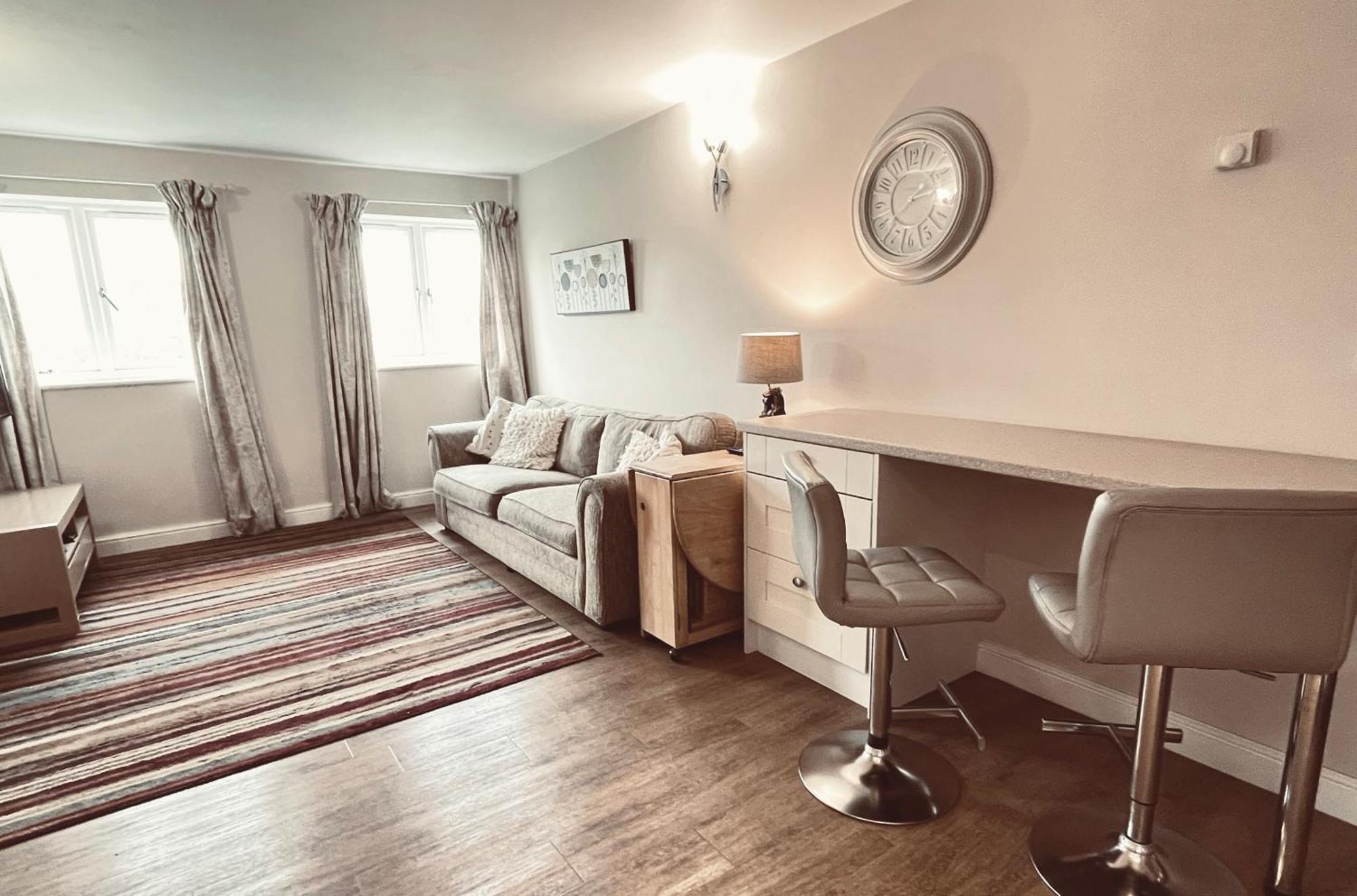 Lake House Annexe - Beautiful Countryside Retreat Apartment Bristol