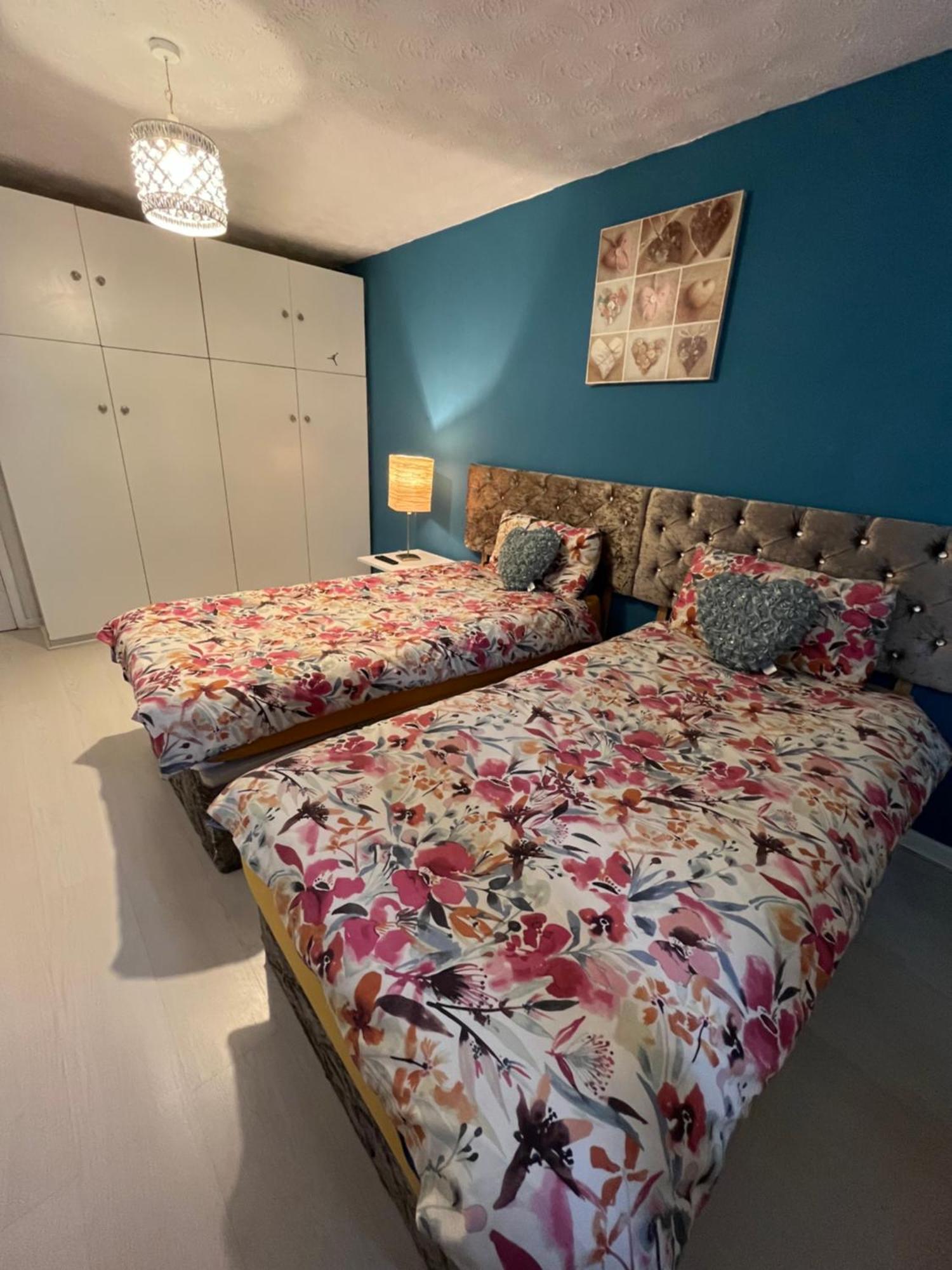 Spacious Near Southmead Hospital Guest house *