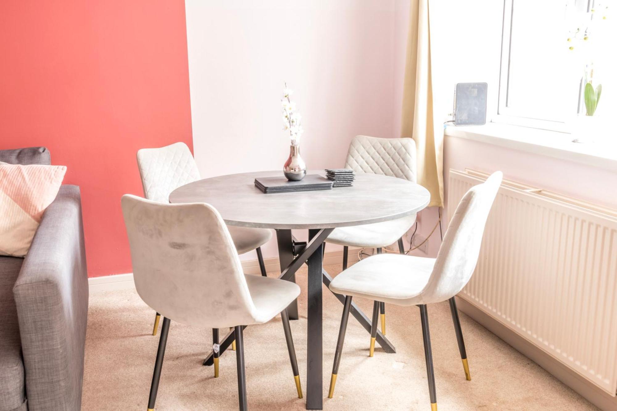 Cosy Medway With Free Parking By Prescott Apartment