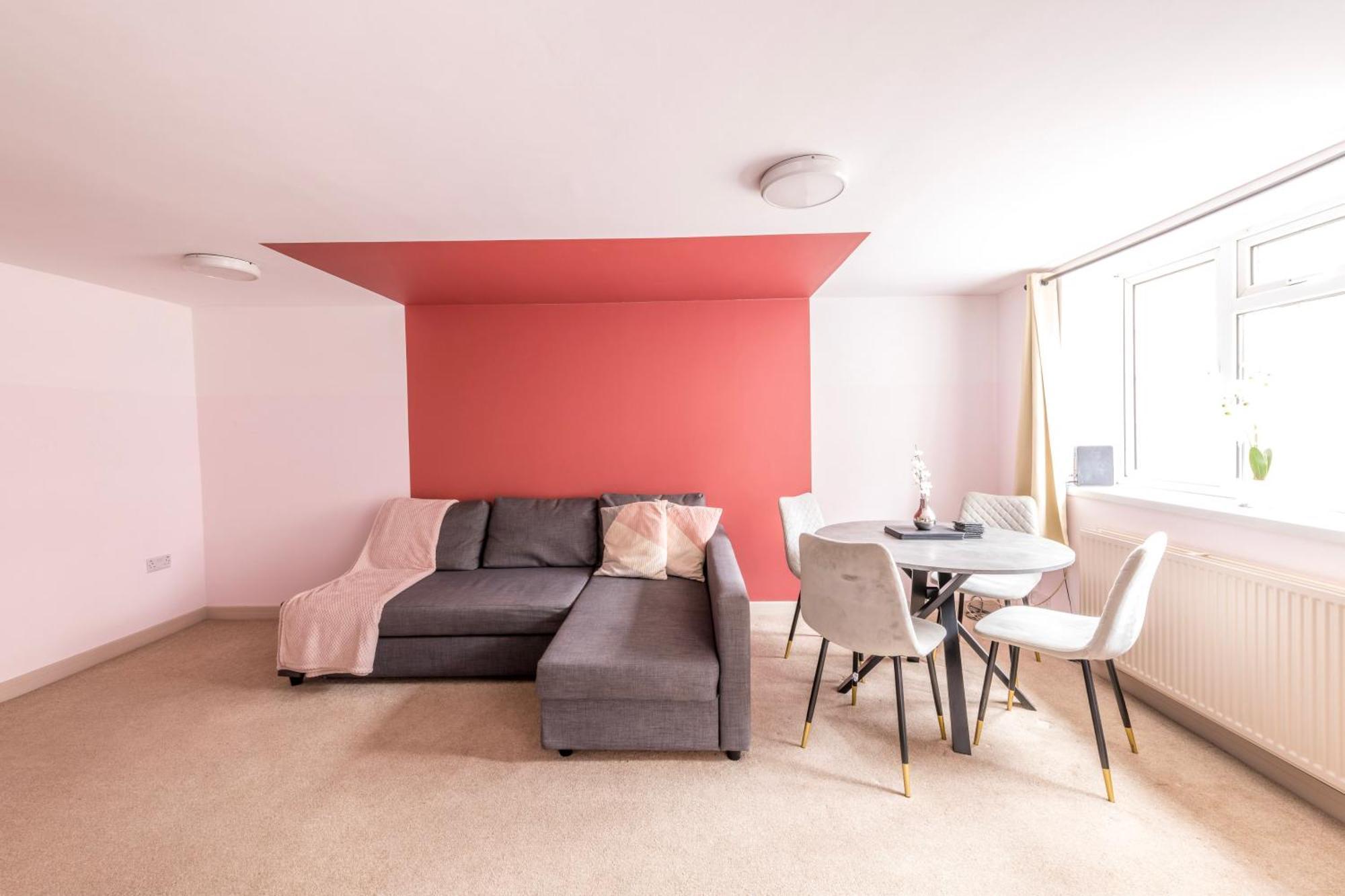 Apartment Cosy Medway With Free Parking By Prescott Bristol