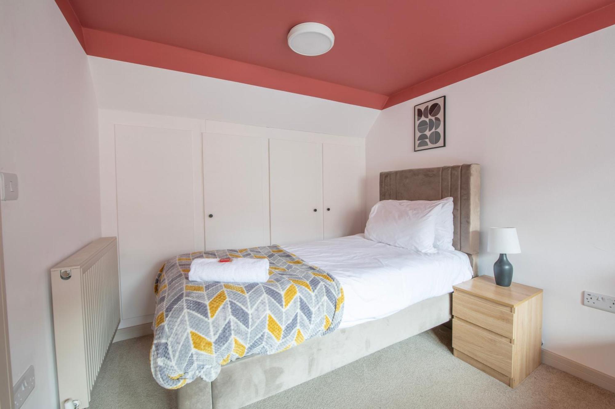 Apartment Cosy Medway With Free Parking By Prescott *