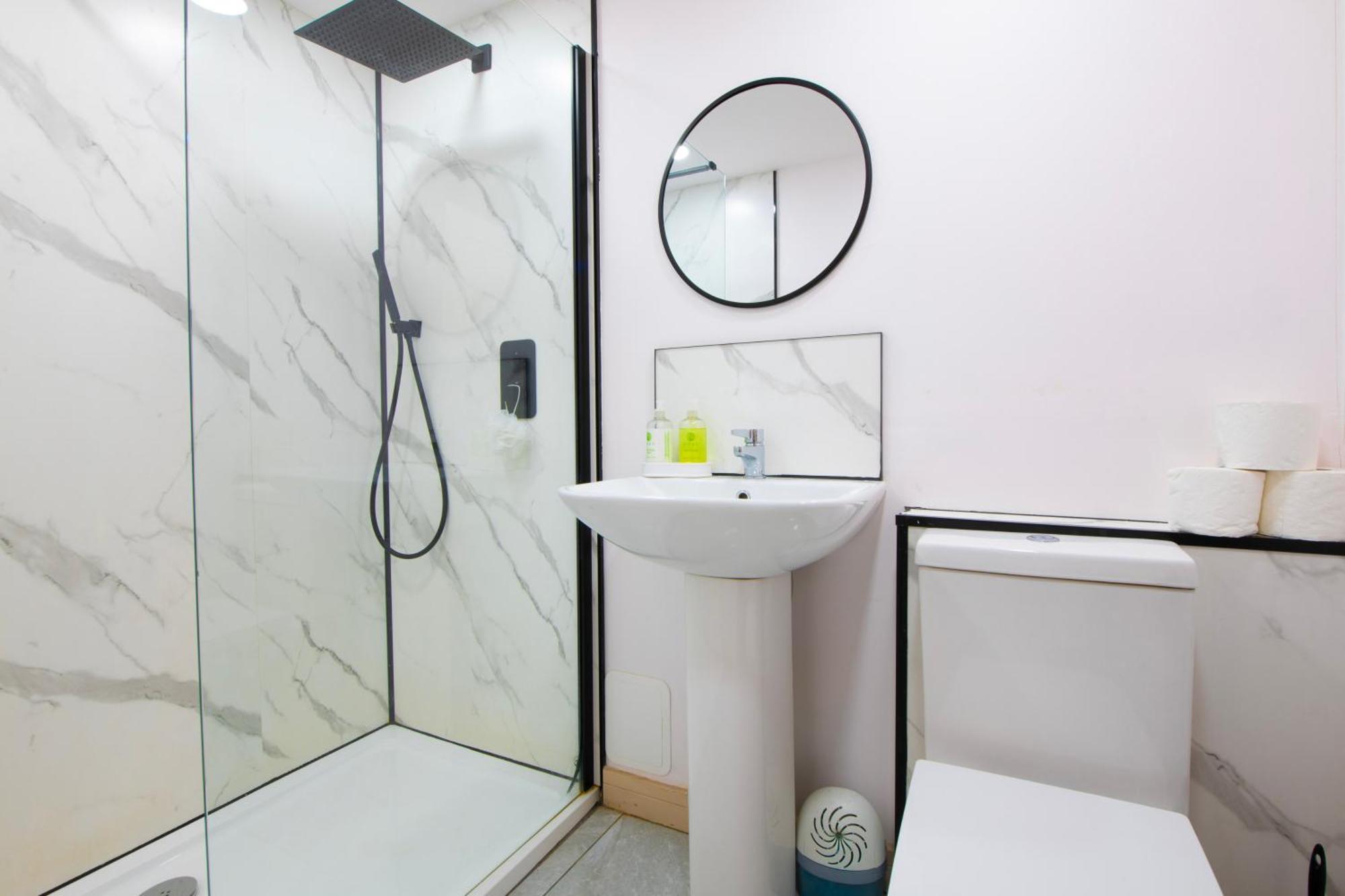 Cosy Medway With Free Parking By Prescott Apartment