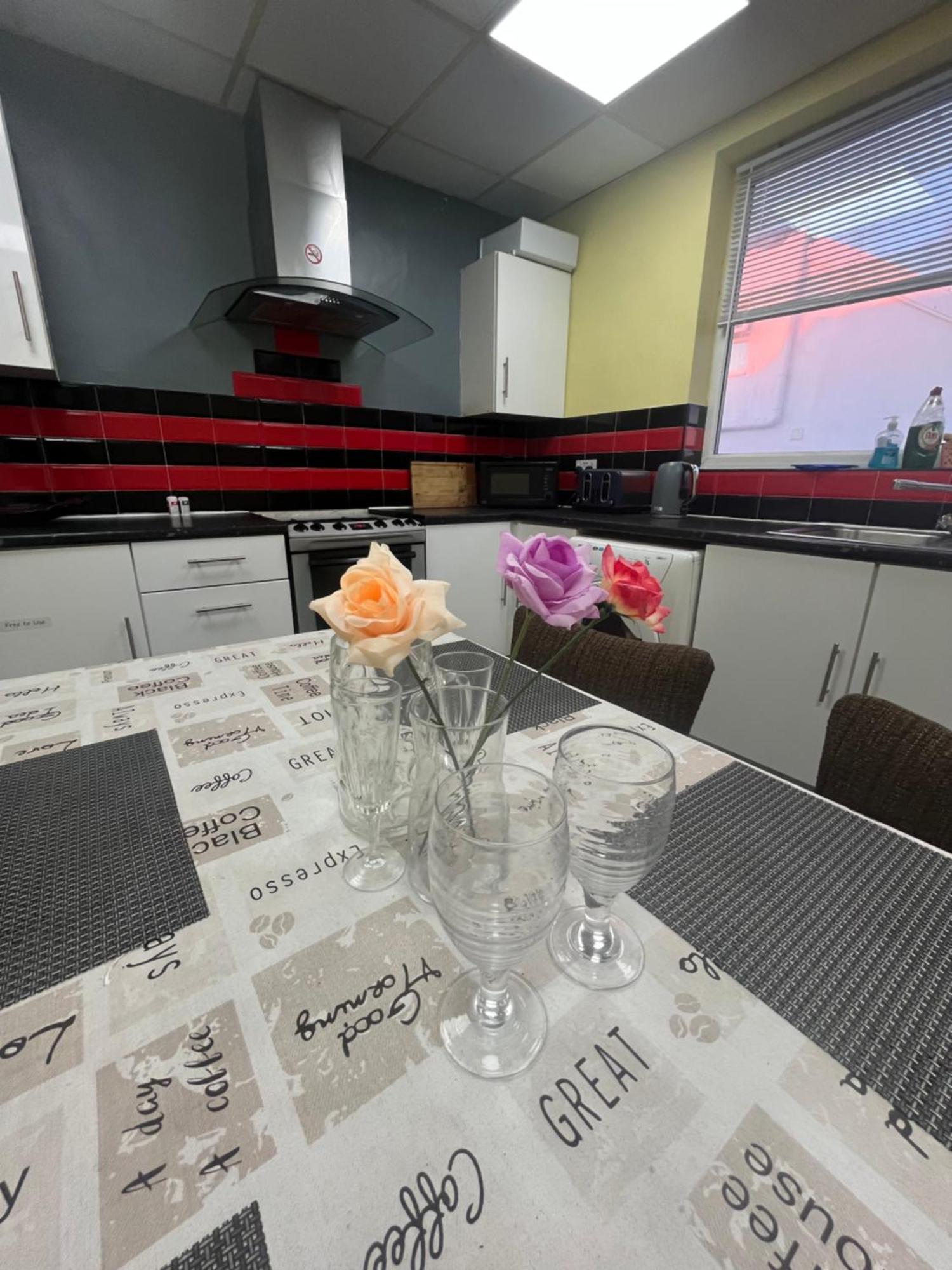 Spacious Near Southmead Hospital Guest house