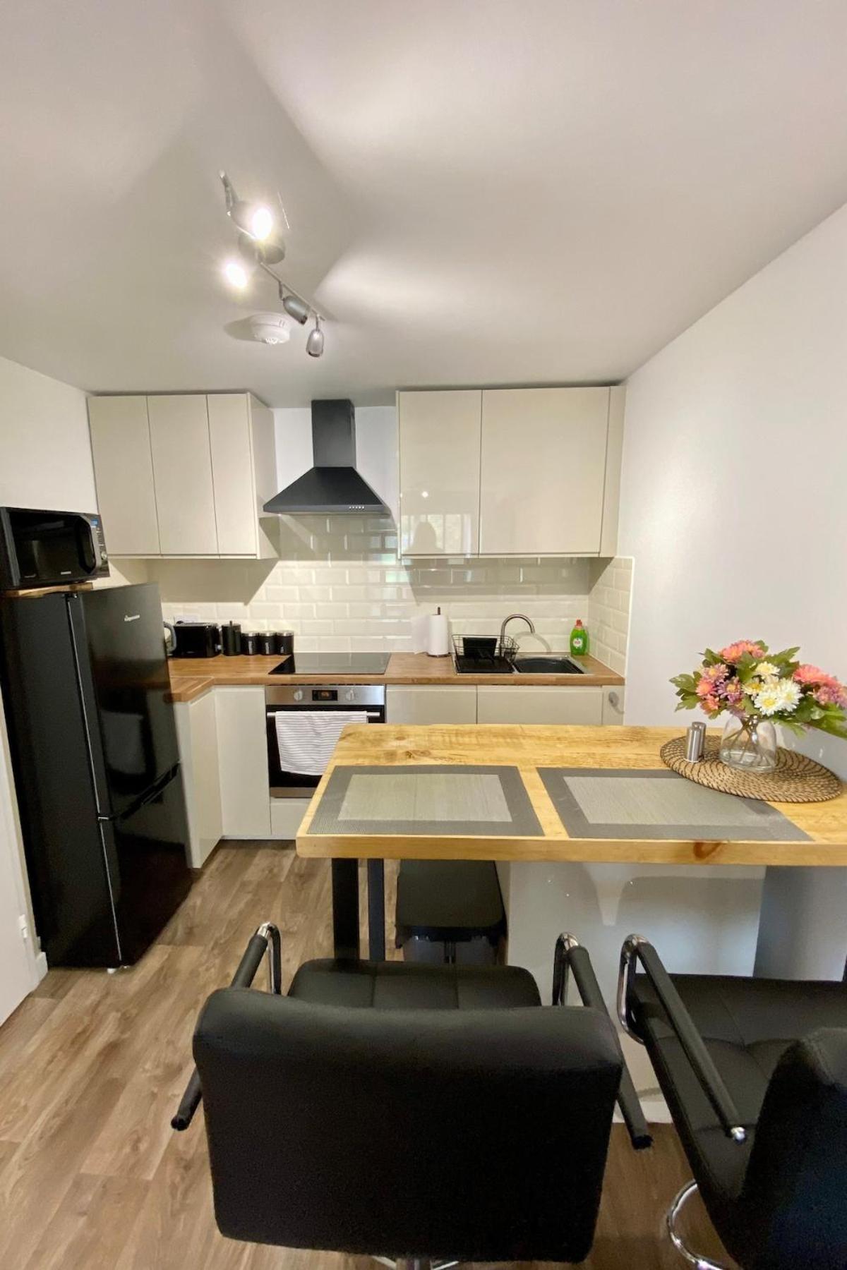 1 Bedroom Flat Near Southmead Hospital Apartment Bristol