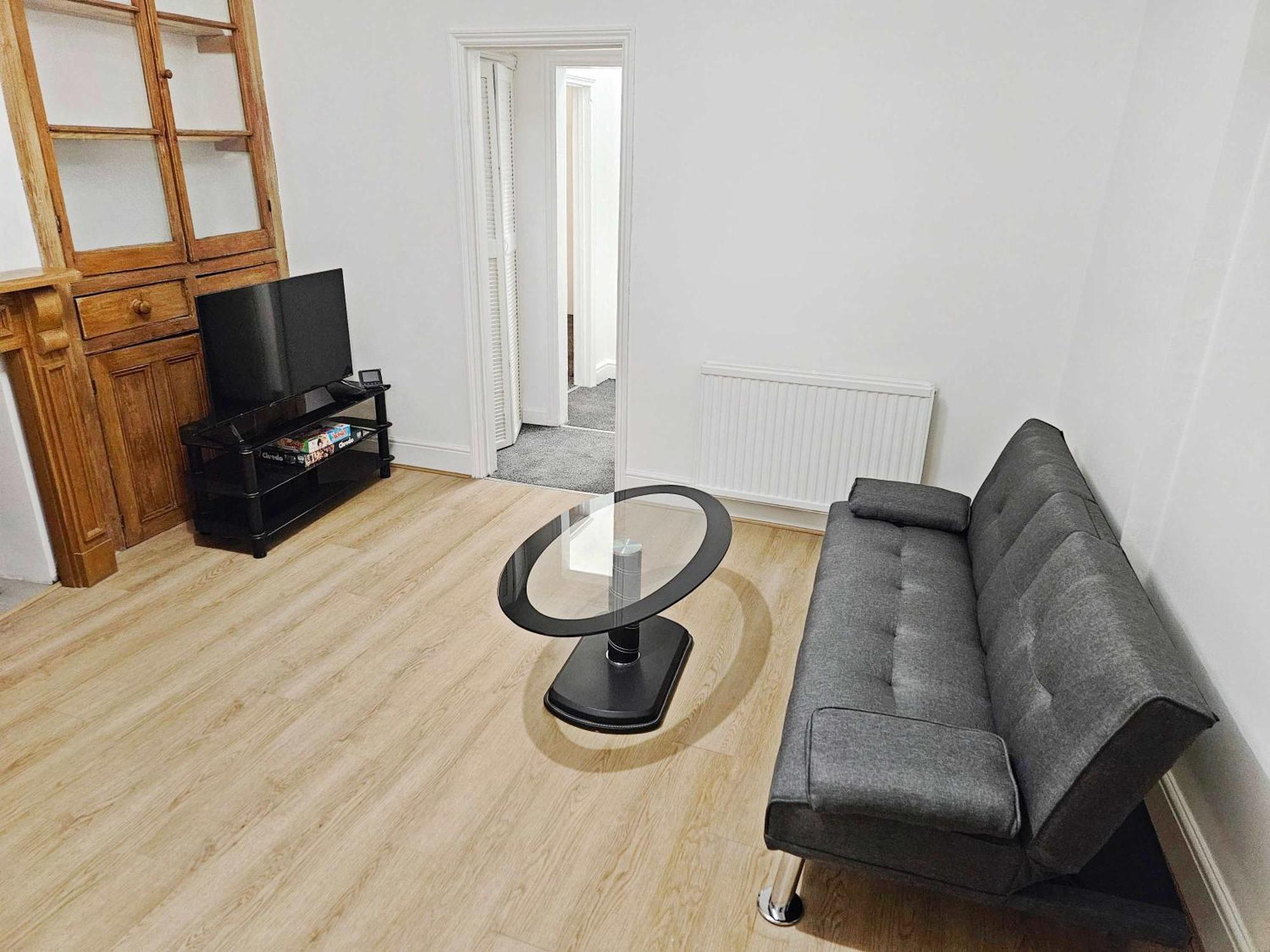 Comfy 3-bed In Redfield - Near Centre * Bristol