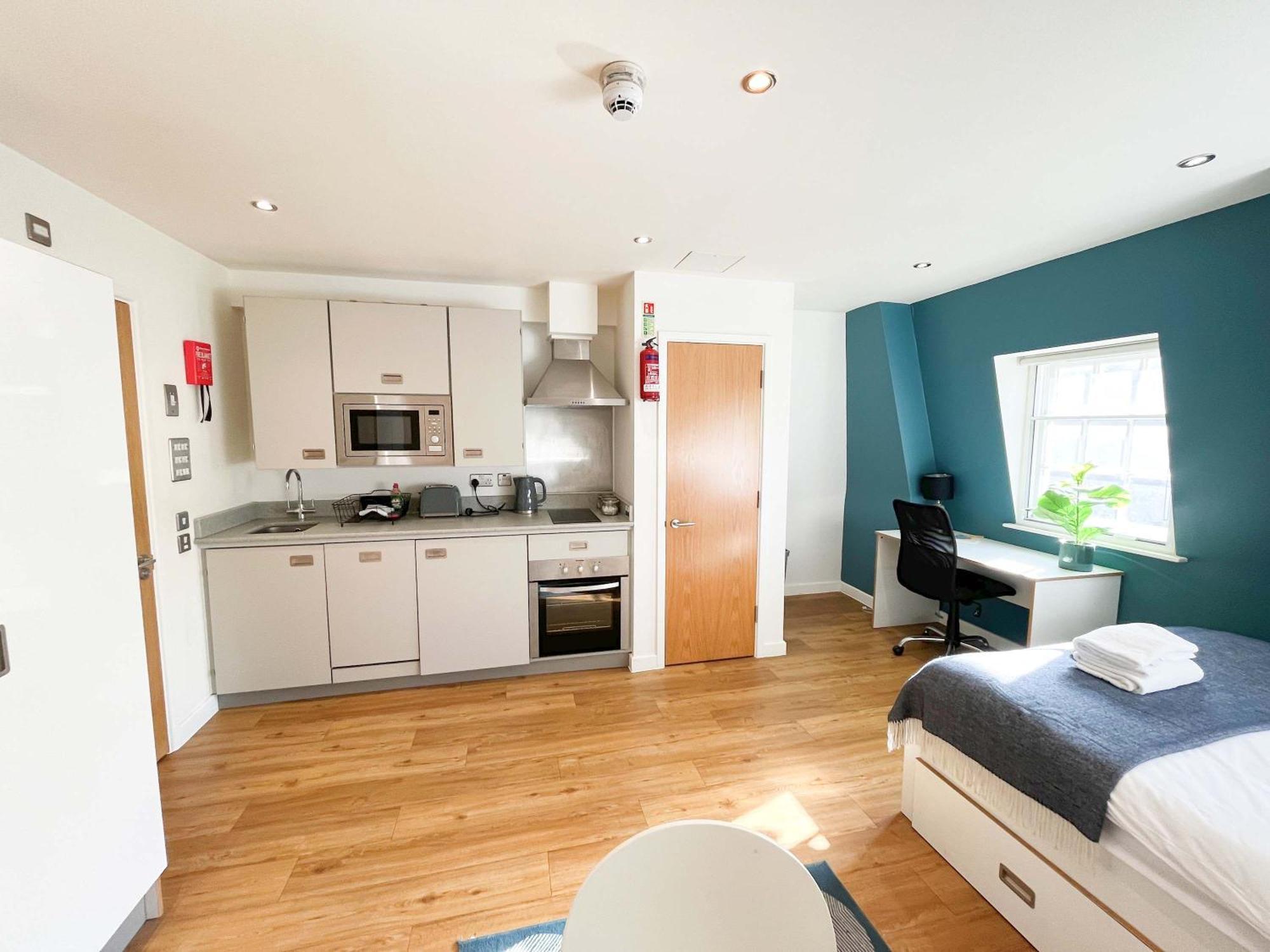 Harford House 24- Hopewell Apartment Bristol