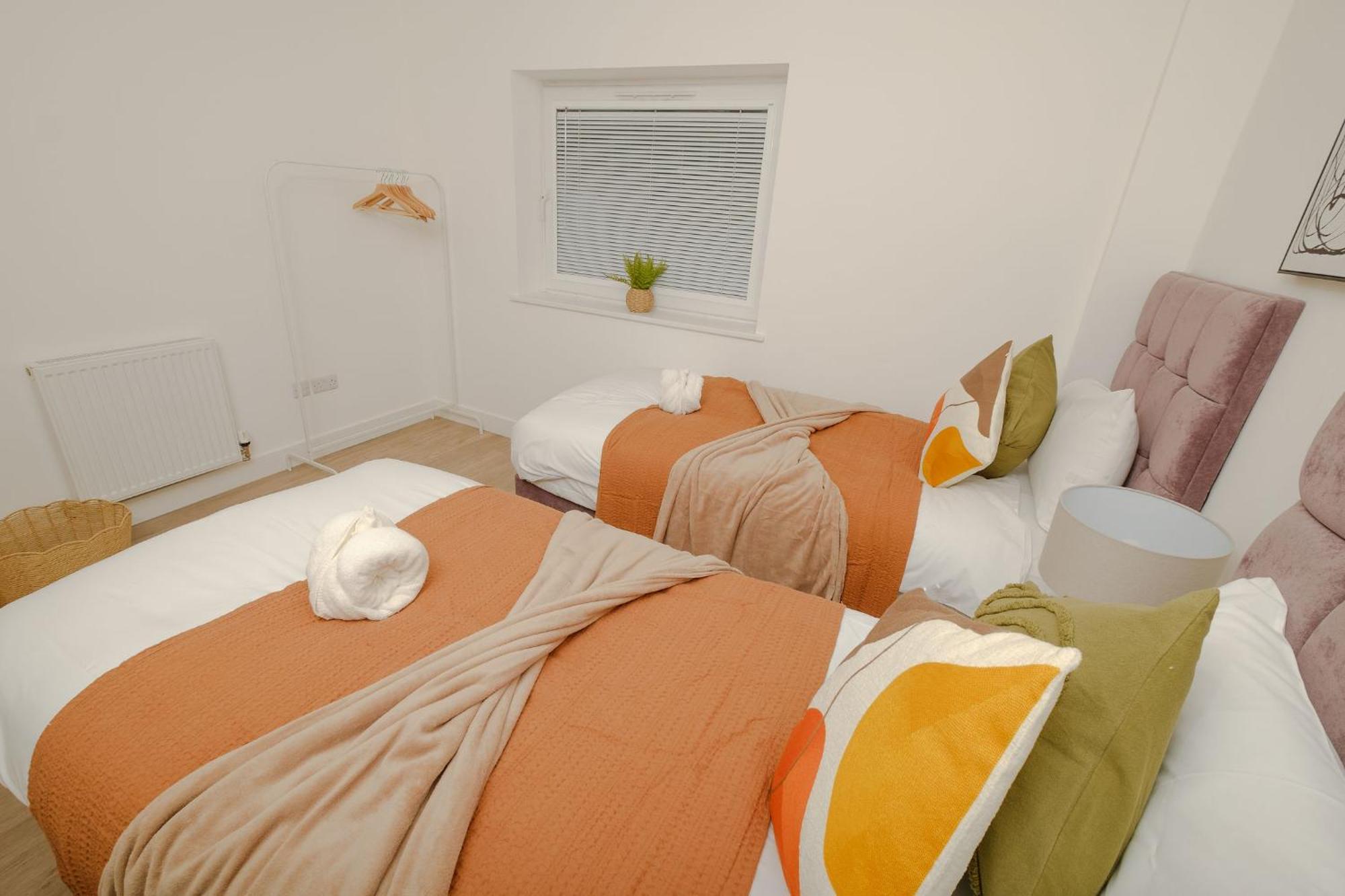 Apartment Charming And Bright Flat- Sleeps 6