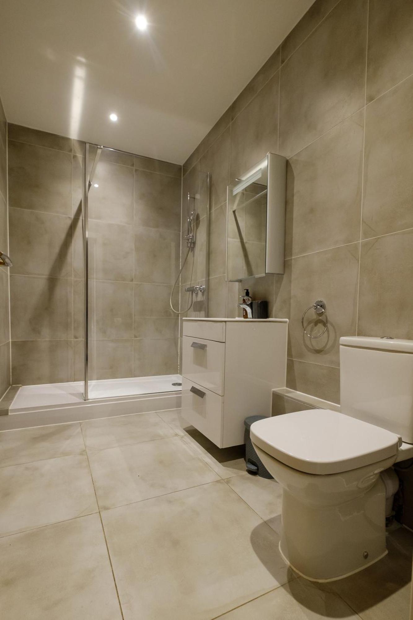 Apartment Charming And Bright Flat- Sleeps 6 Bristol
