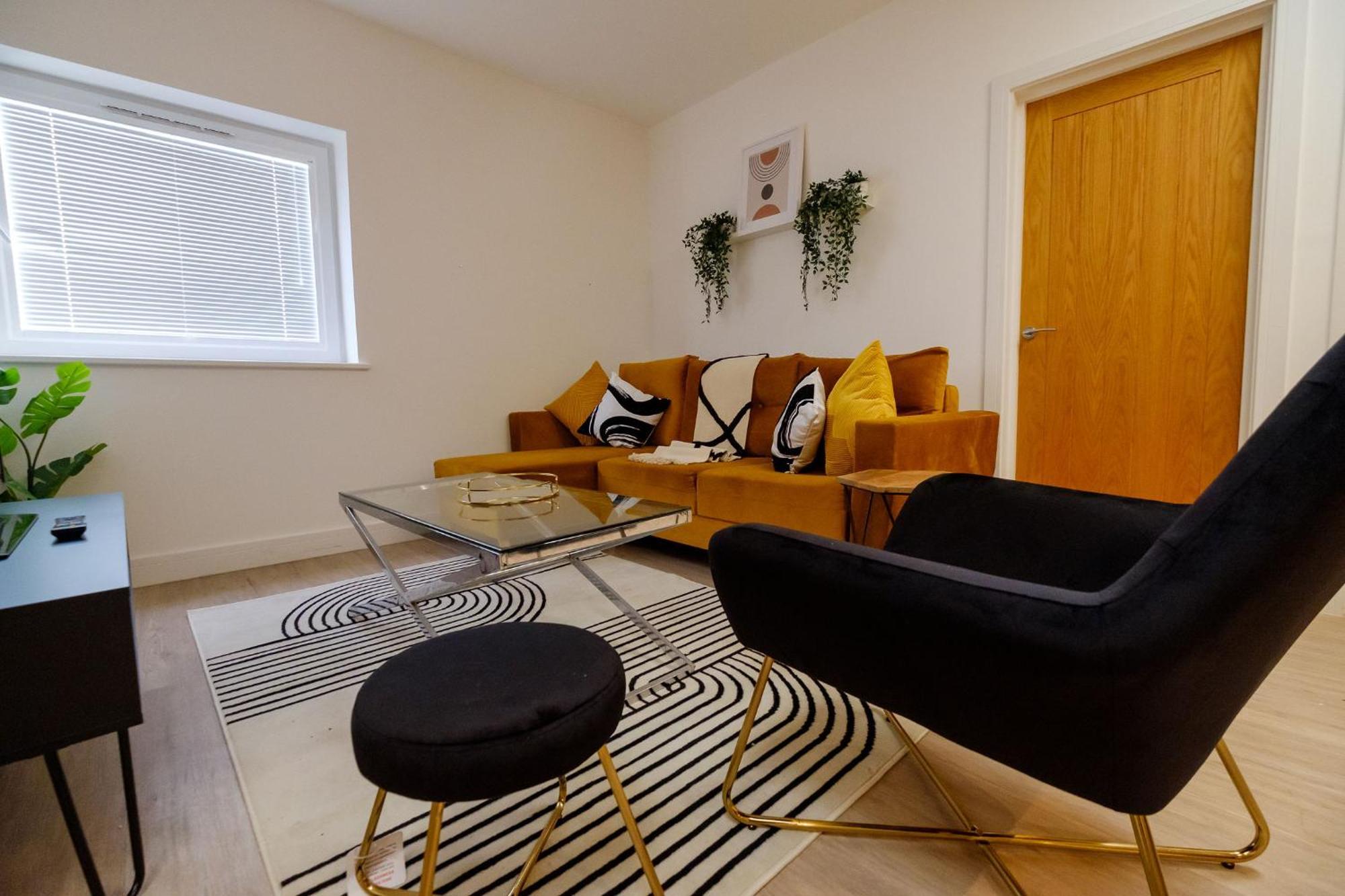 Charming And Bright Flat- Sleeps 6 Apartment *