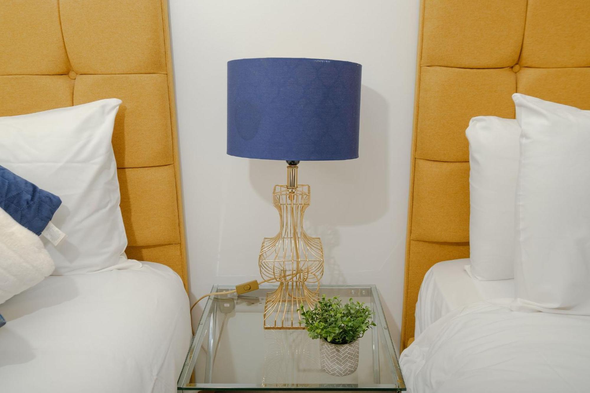 Charming And Bright Flat- Sleeps 6 Apartment Bristol