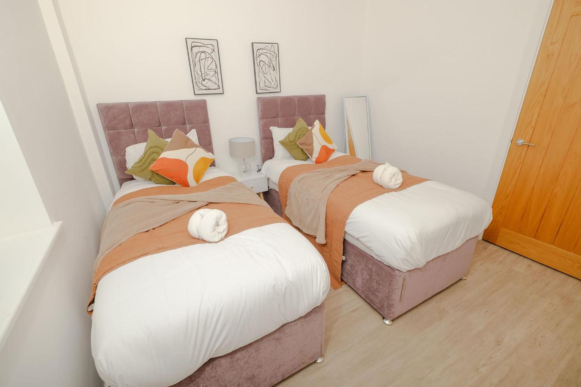 Charming And Bright Flat- Sleeps 6 Apartment