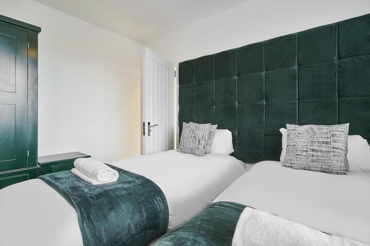 Apartment The Emerald - 6 Beds - Contractors - Free Parking Bristol