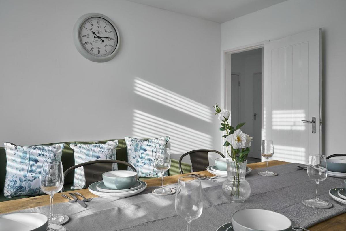The Emerald - 6 Beds - Contractors - Free Parking * Bristol