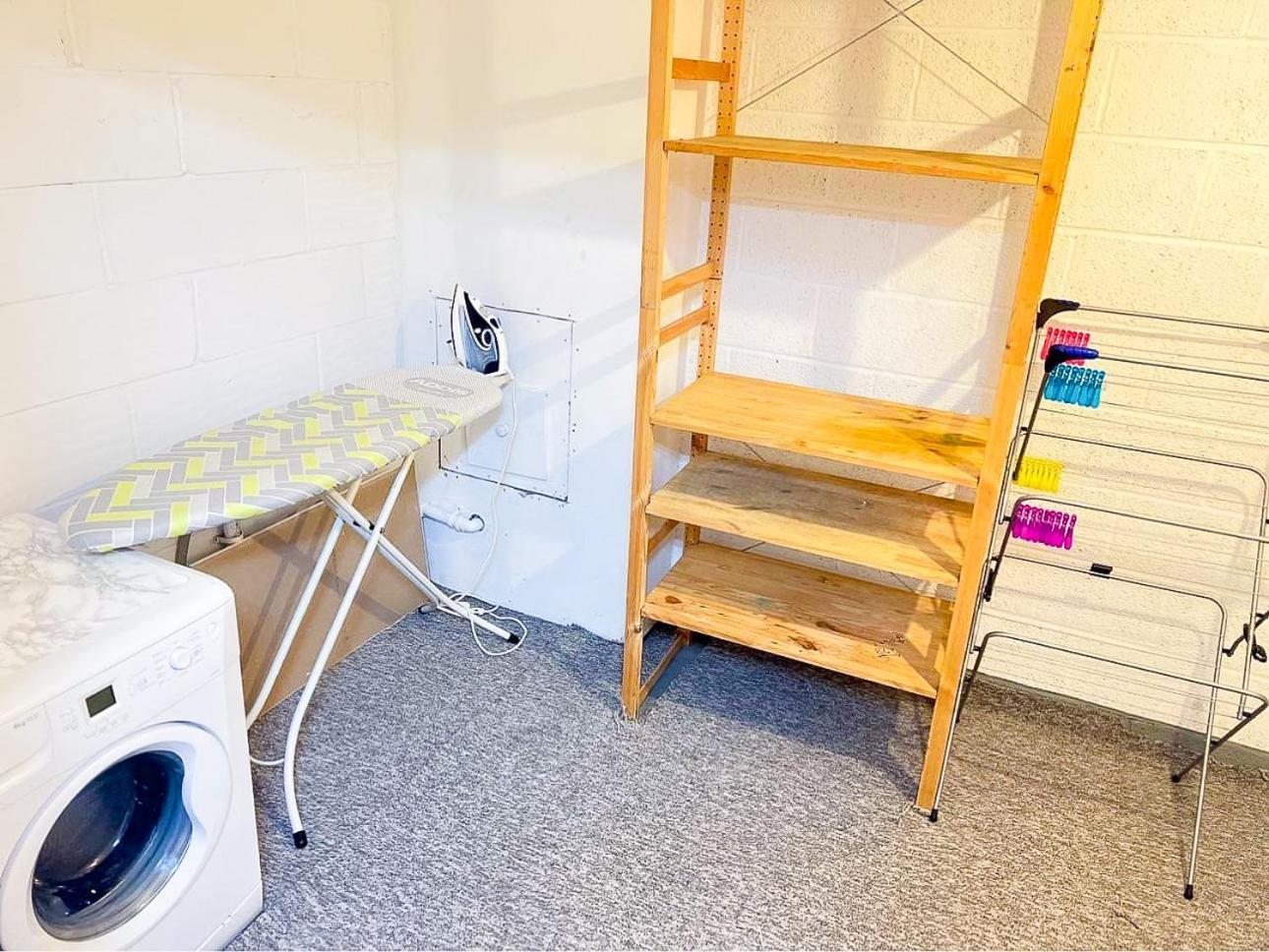 Boutique Townhouse - Sleeps Up To 8 - Perfect For Families & Groups! Bristol