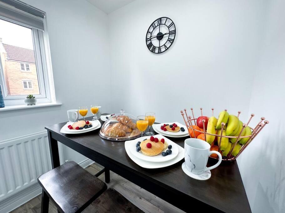 Boutique Townhouse - Sleeps Up To 8 - Perfect For Families & Groups! Apartment