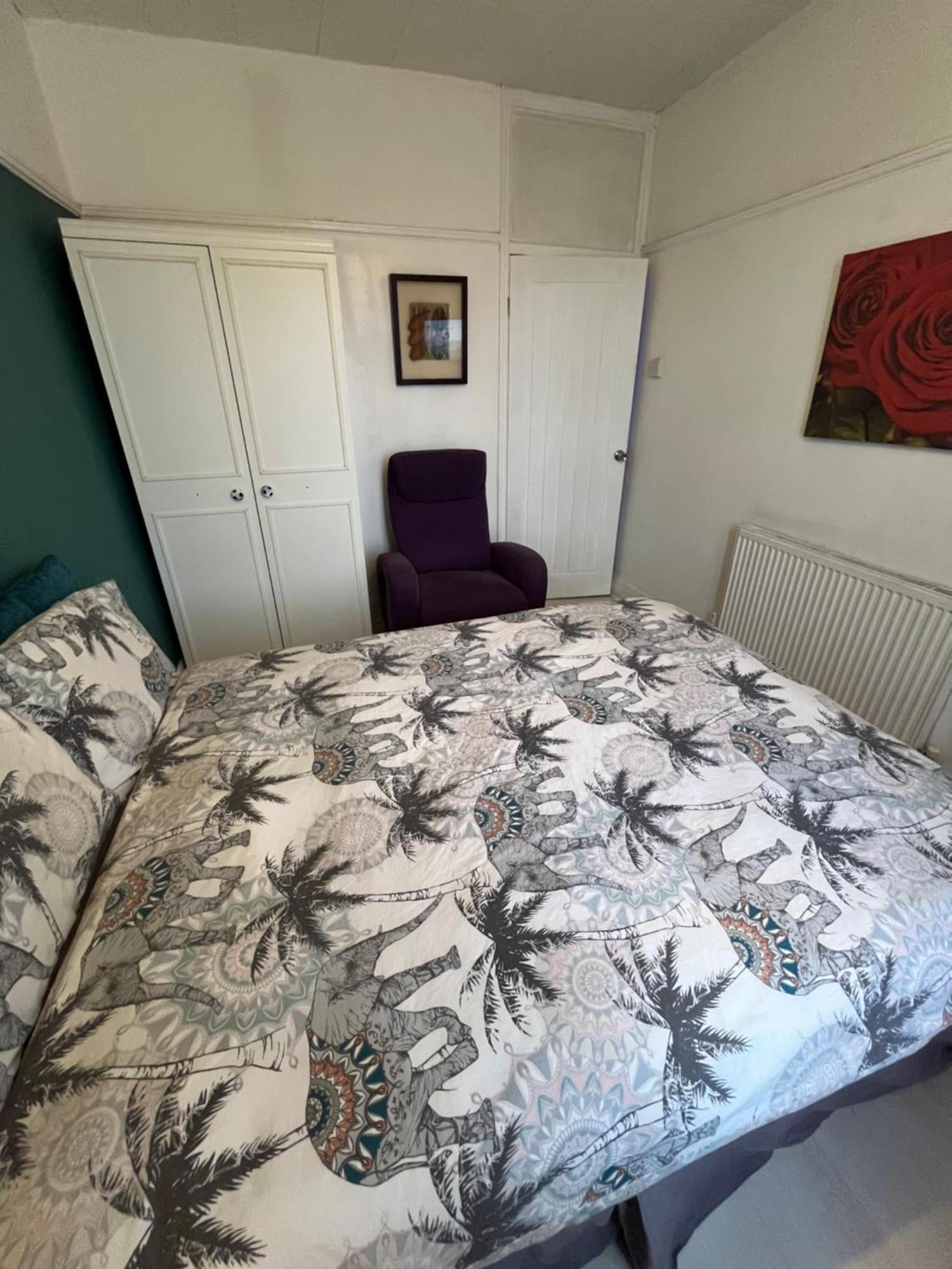 Guest house Private 1 Near Southmead Hospital Bristol