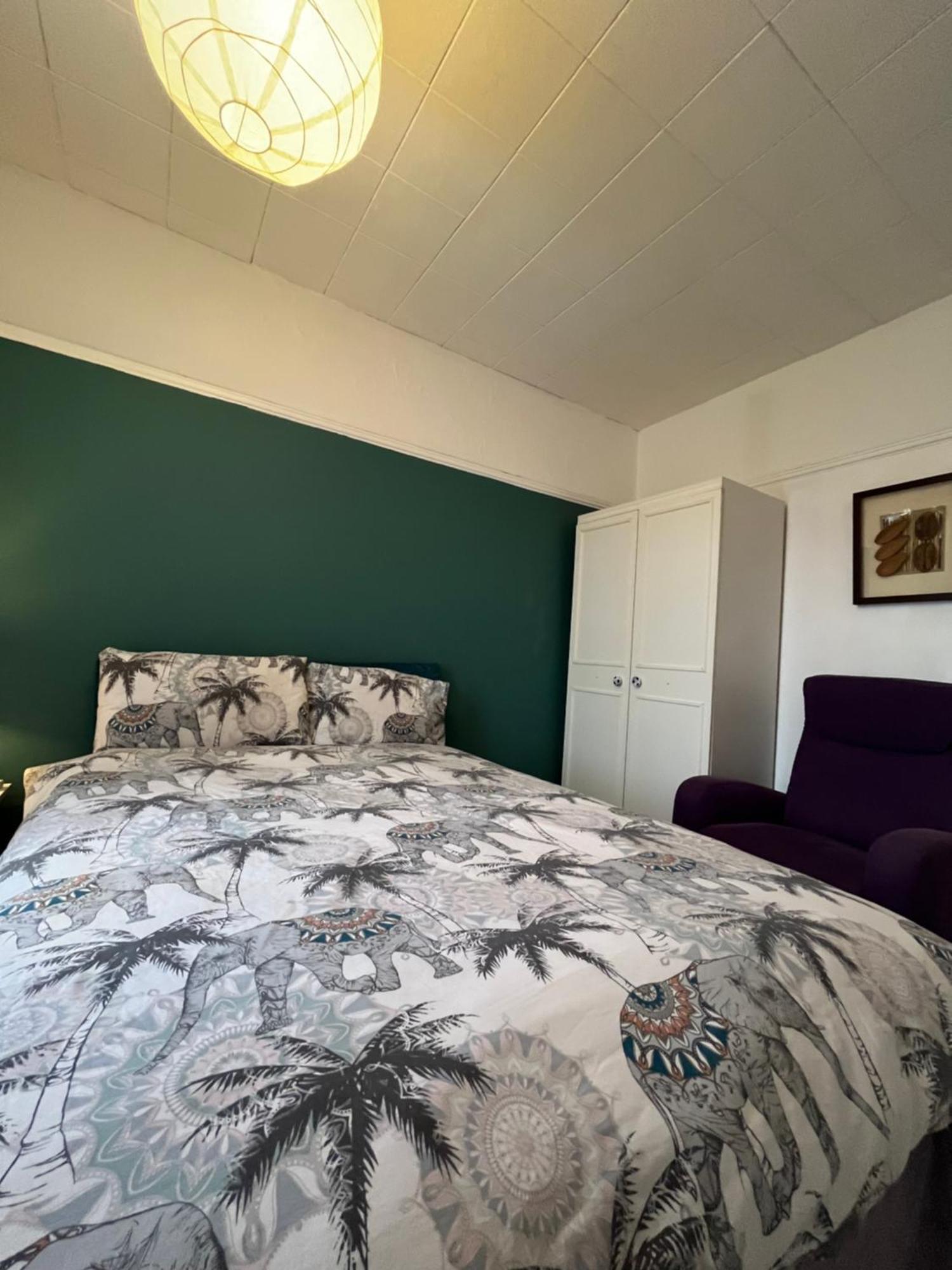 Guest house Private 1 Near Southmead Hospital