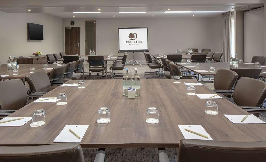 Doubletree By Hilton Centre Hotel