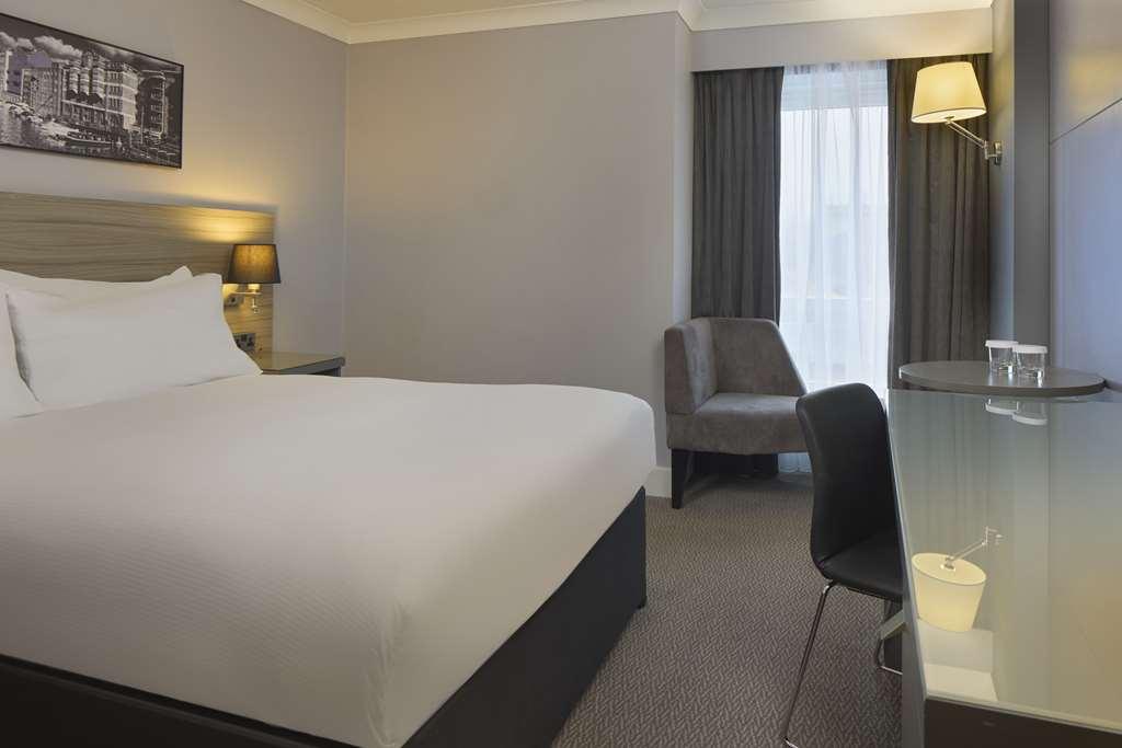 Doubletree By Hilton Centre Bristol