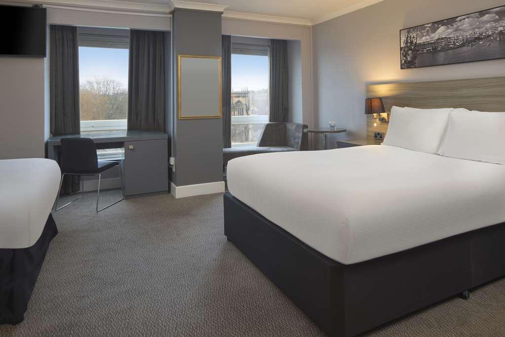 Doubletree By Hilton Centre Hotel