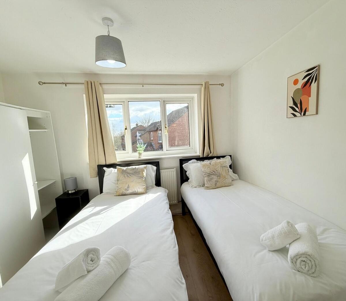 Holiday home Winsbury Way 3 Bedroom Long Bristol